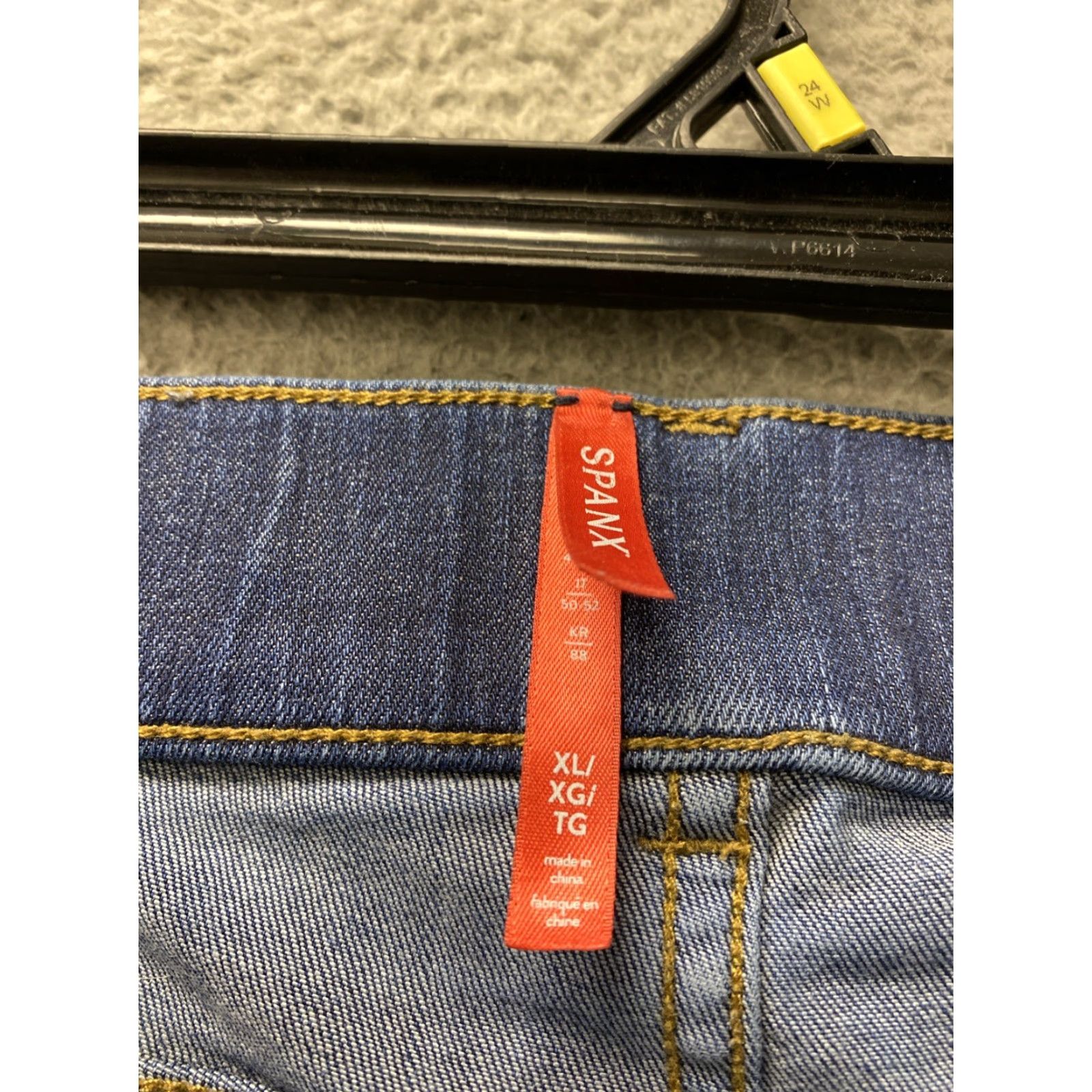 Spanx Spanx Women Jeans Flared XL Blue 34in Cotton Blend Denim High Rise 5-Pocket Stretch - Regular Fit N/A Size 40" / US 18 - 6 Thumbnail