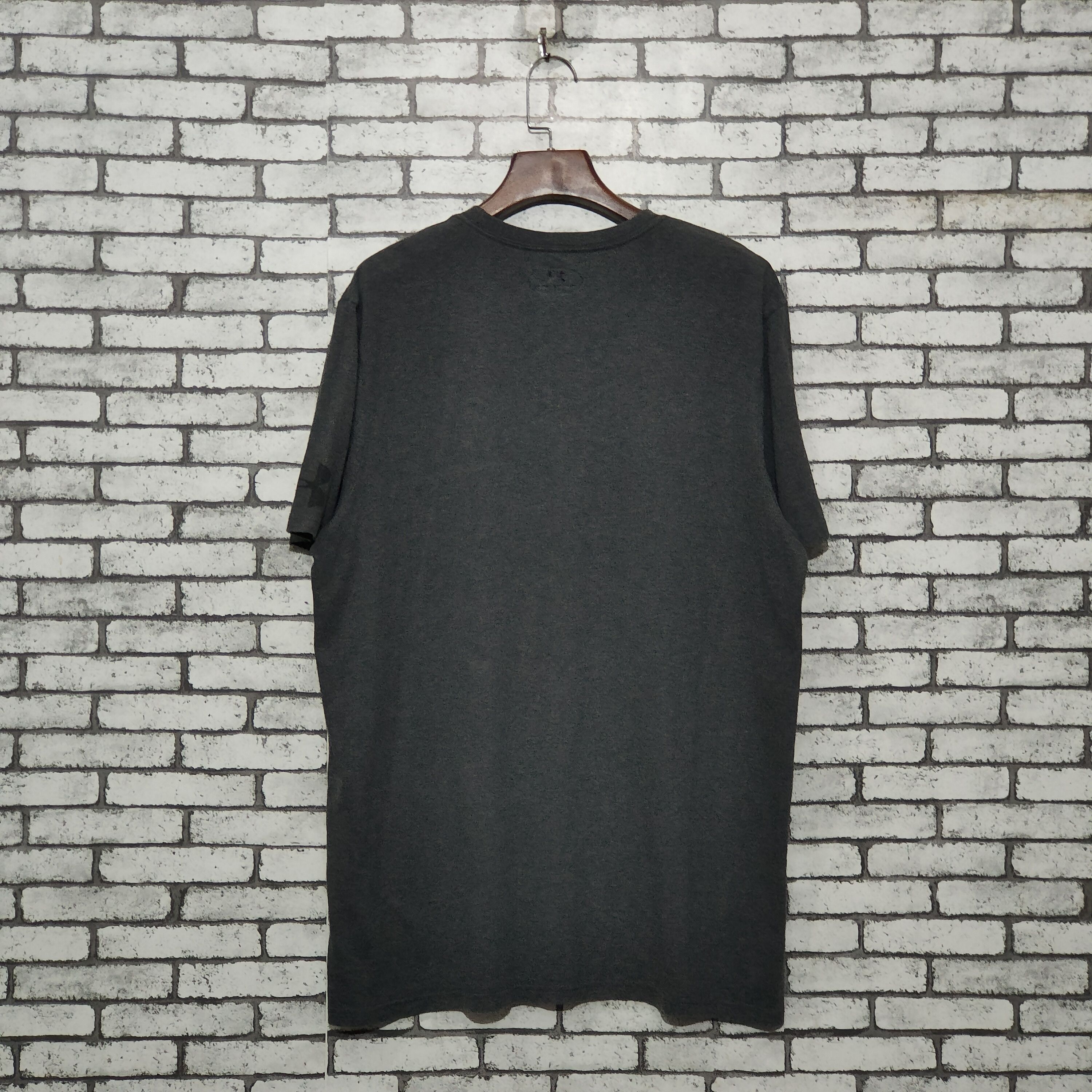 Under Armour 🔥Under Armour L Short Sleeve T-Shirts Size US L / EU 52-54 / 3 - 6 Thumbnail