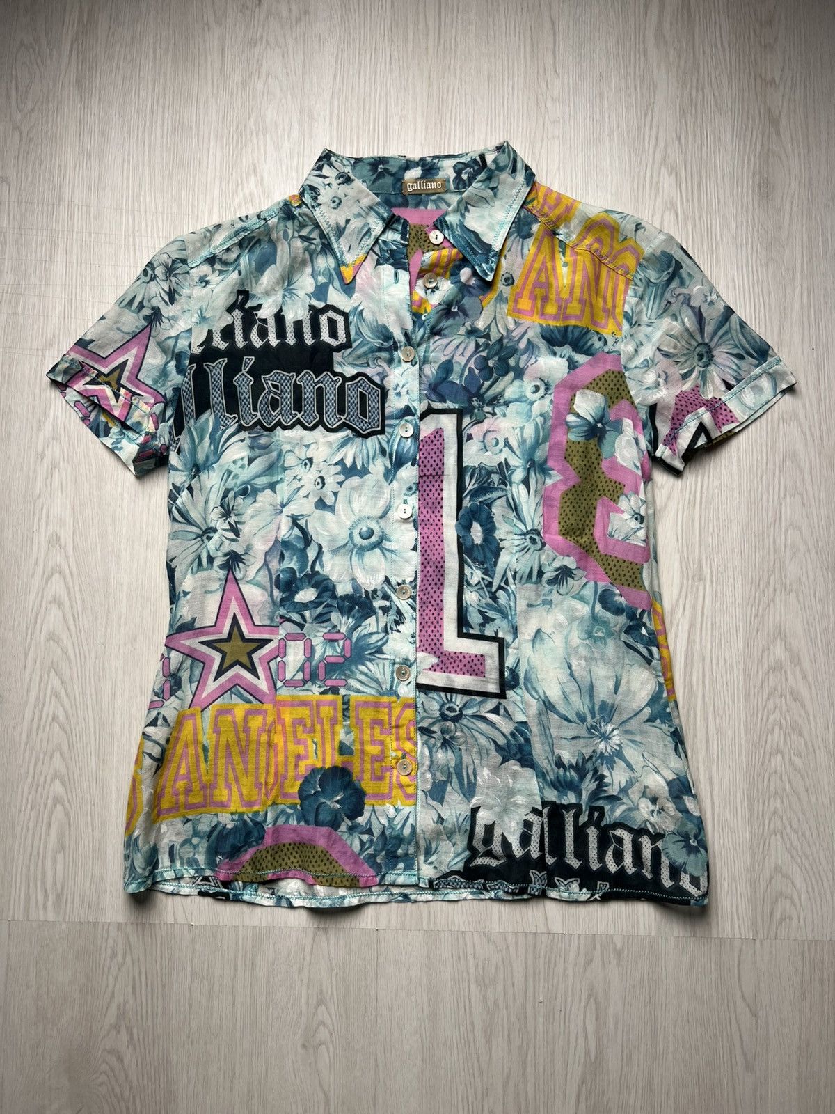 John Galliano John Galliano Stars Floral Print Tropical Shirt Size US S / EU 44-46 / 1 - 1 Thumbnail