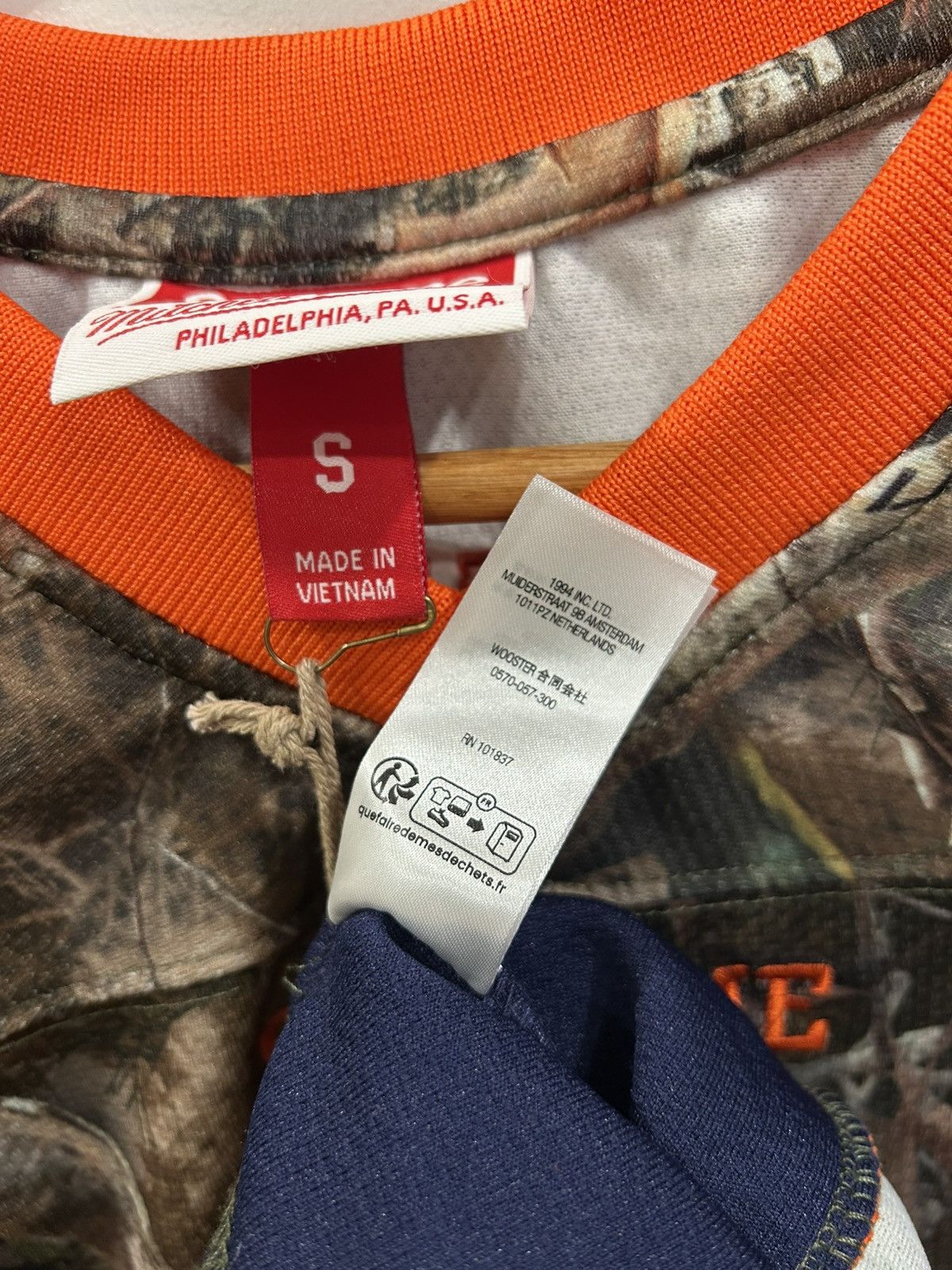 Supreme Supreme FW24 Mitchell & Ness NCAA Syracuse Hockey Jersey S Size US S / EU 44-46 / 1 - 8 Thumbnail