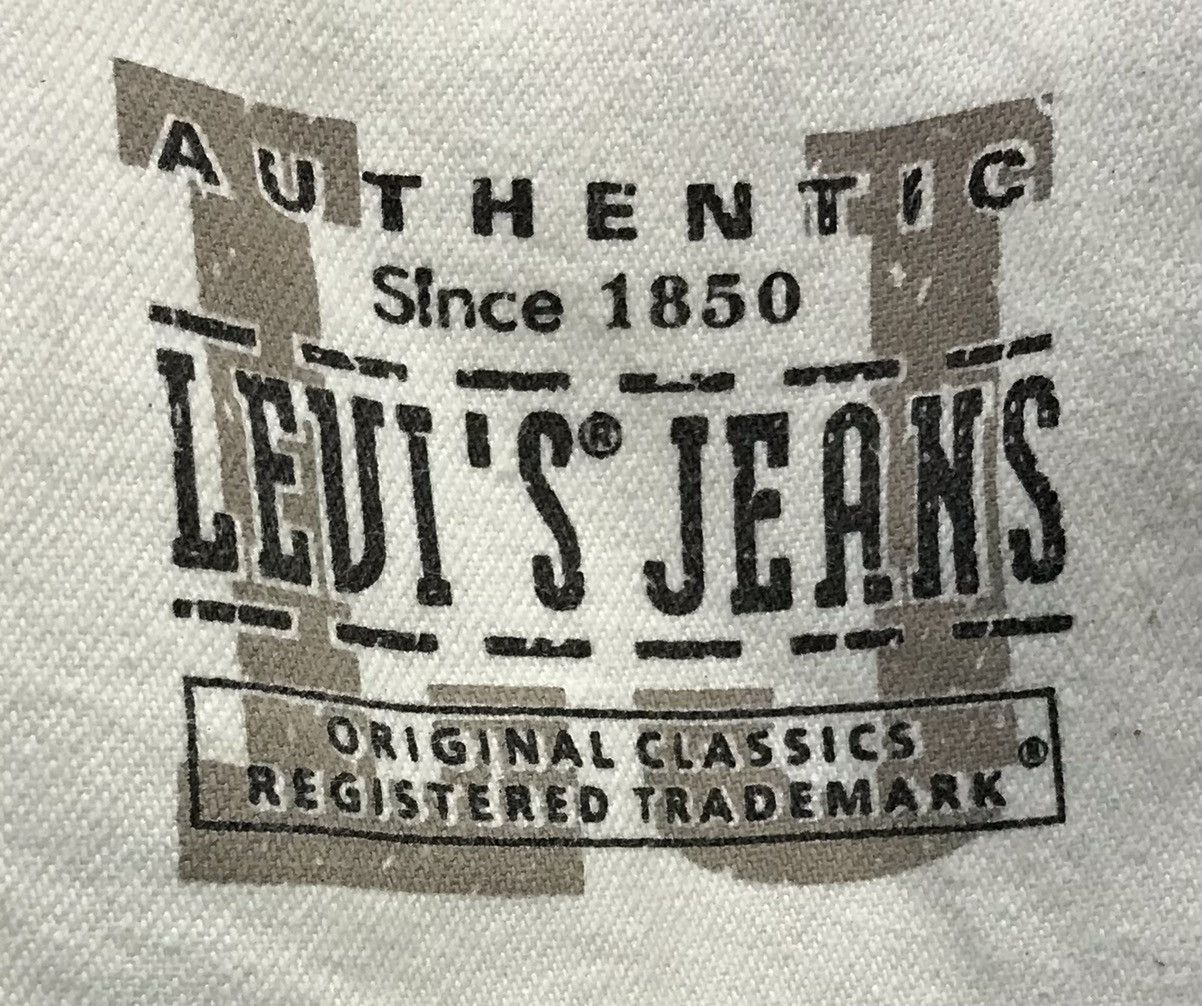 Levi's × Vintage Vintage Levi’s Jeans For Women Sleeveless Jacket Size US M / EU 48-50 / 2 - 8 Thumbnail