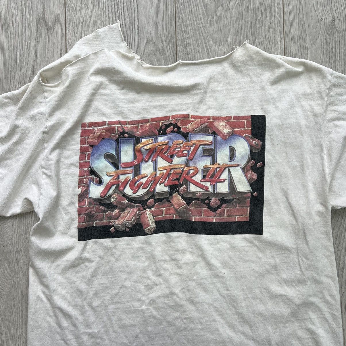 Vintage Vintage Capcom Street Fighter Thrashed Tee Shirt Game Size US L / EU 52-54 / 3 - 3 Thumbnail