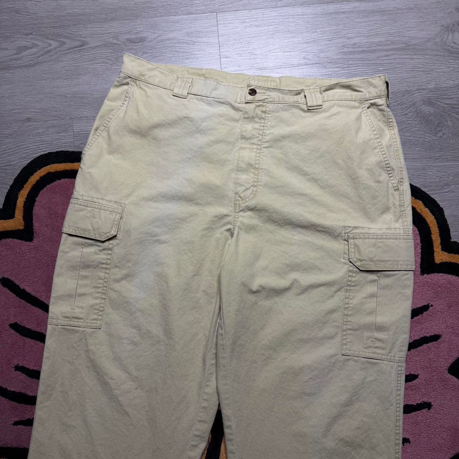 L.L. Bean L.L. Bean Natural Fit Cargo Pants Size 38x32 Tan Size US 38 / EU 54 - 2 Thumbnail
