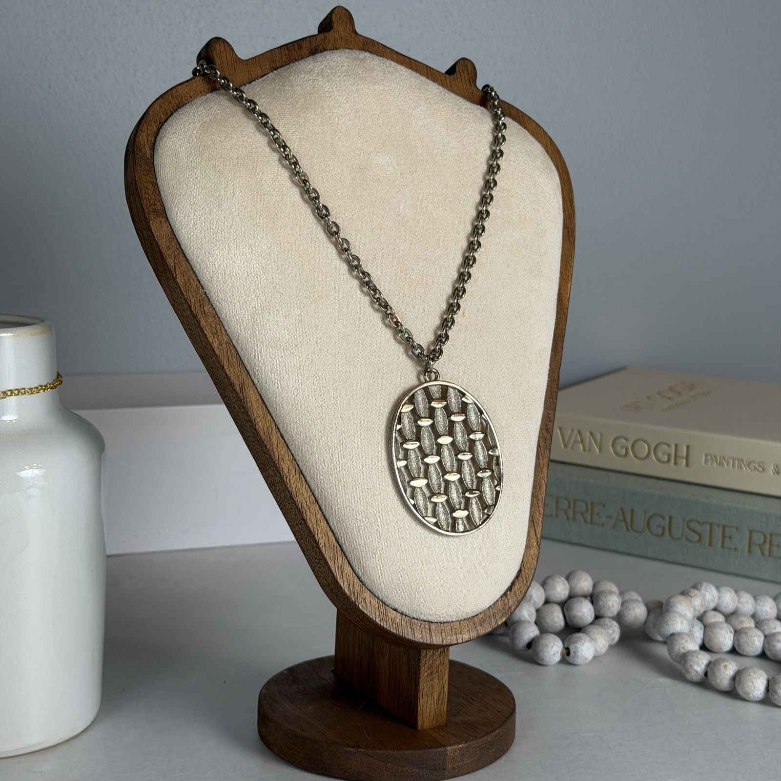 Other VTG 1970s Lisner Silver-Tone Oval Cut-Out Pendant Necklace Size ONE SIZE - 2 Thumbnail