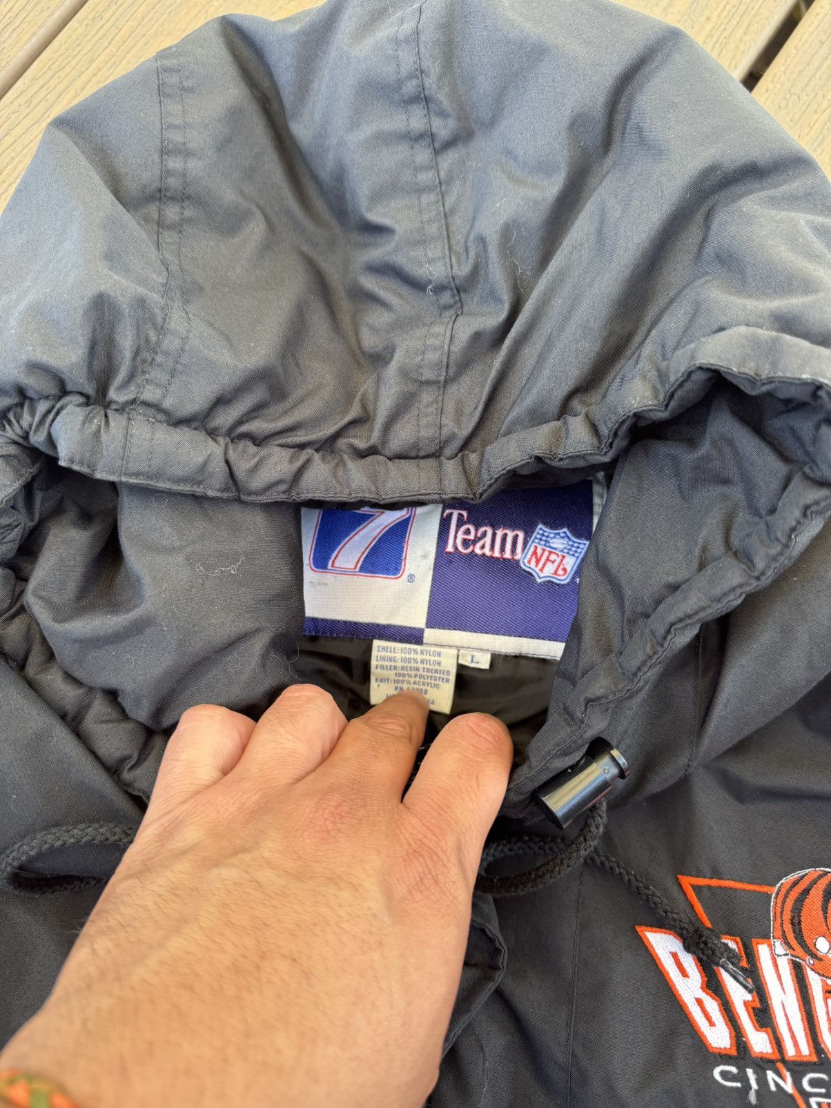 Logo 7 Vintage Logo 7 Cincinnati Bangles NFL Puffer Jacket Orange L Size US L / EU 52-54 / 3 - 3 Thumbnail