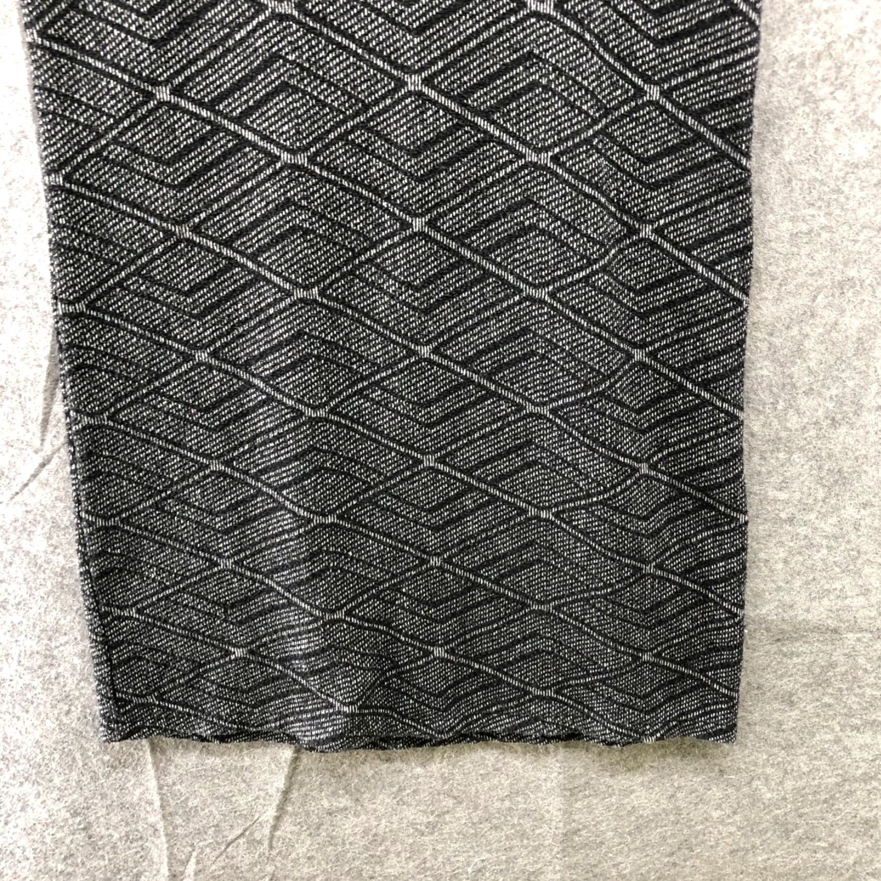 Zara Zara Short Sleeve Shift Dress S Black White Printed Knit Stretch Sweater Dress Size S / US 4 / IT 40 - 4 Thumbnail