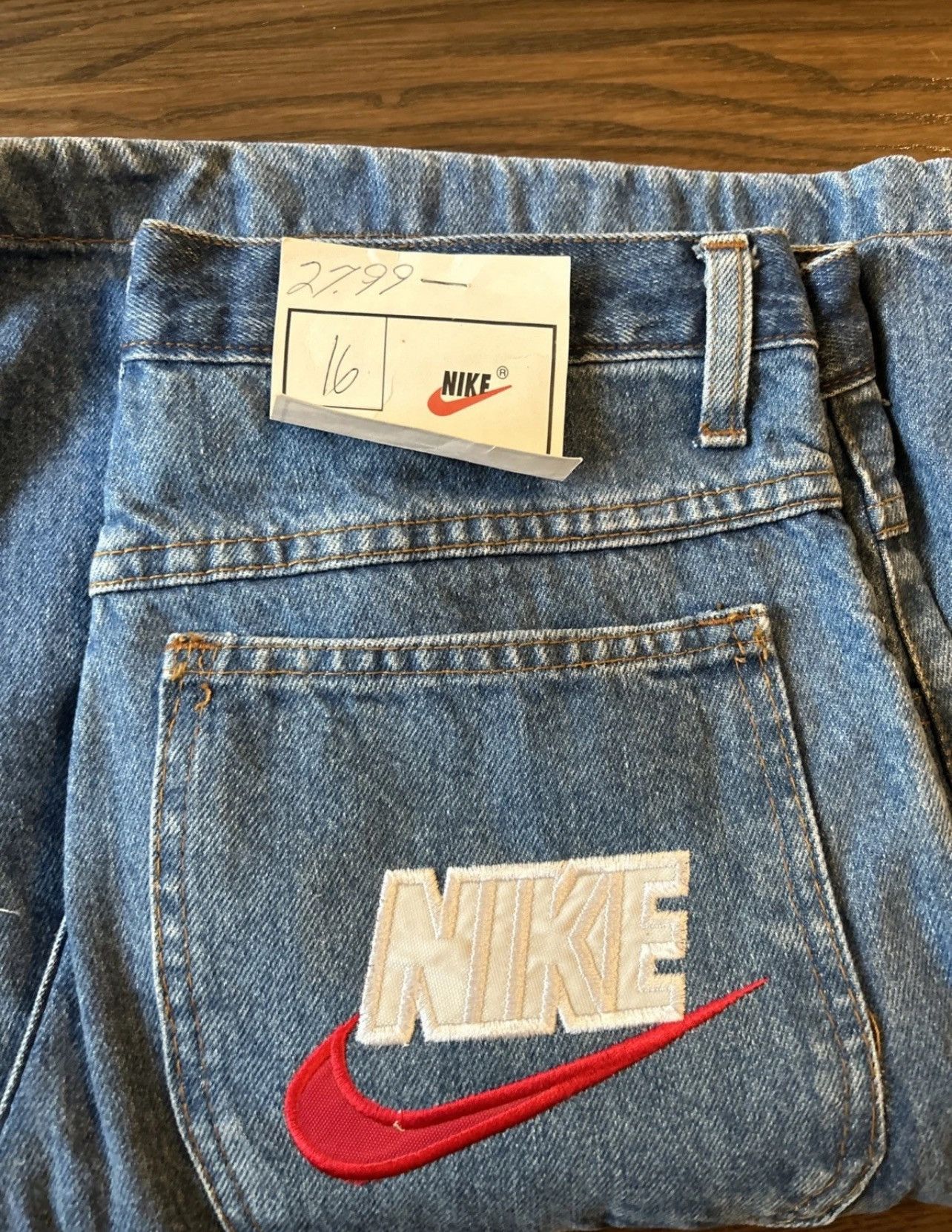 Nike Vintage Nike Jorts Mens 30 90s Baggy Size US 28 / EU 44 - 4 Thumbnail