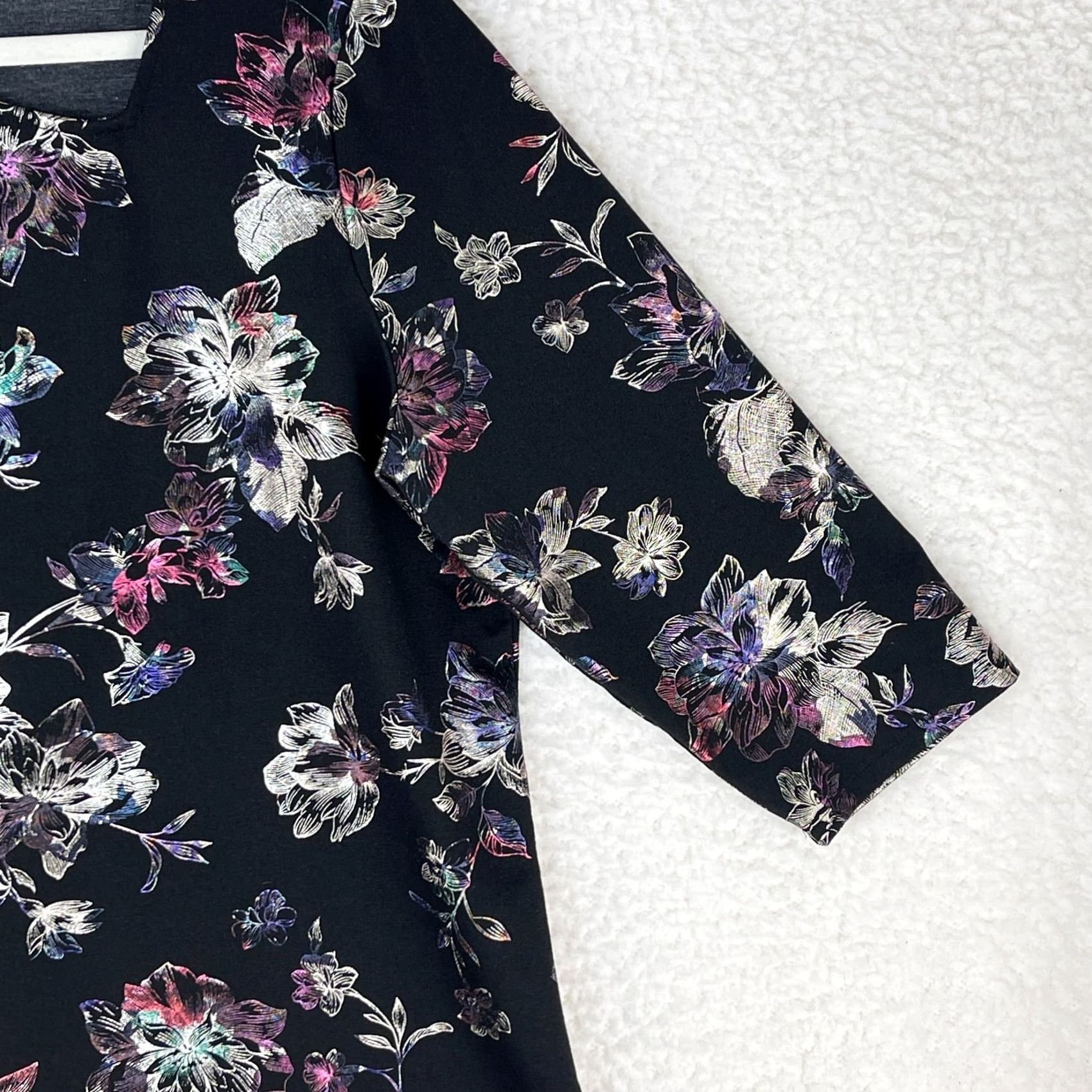 Vintage Chico's Romance Shine Floral Asymmetrical-Neck Ponte Top Womens XL Black Shirt Size XL / US 12-14 / IT 48-50 - 4 Thumbnail