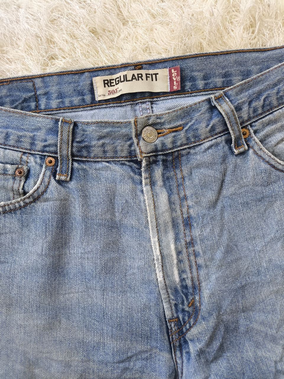 Levi's Vintage Clothing LEVI'S 505 Regular Fit Medium Wash Distressed Denim Jeans Size US 34 / EU 50 - 5 Thumbnail