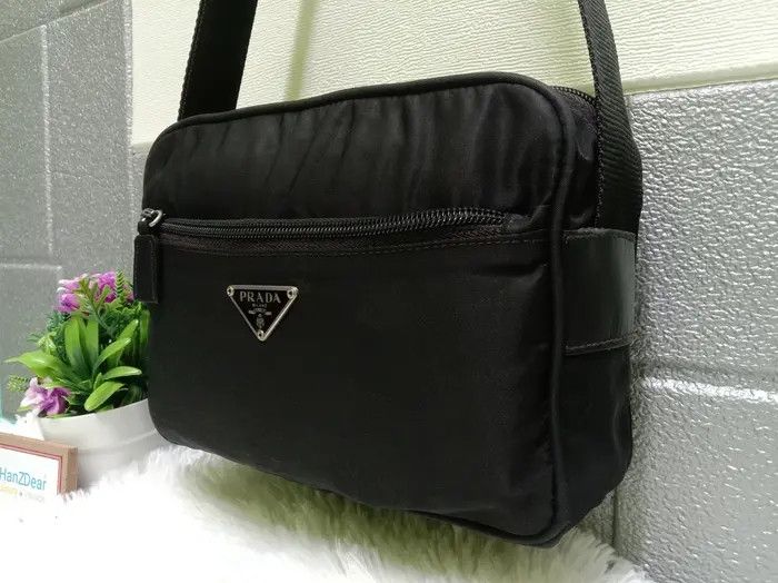Prada Authentic Prada Camera Crossbody Bag Size ONE SIZE - 6 Thumbnail