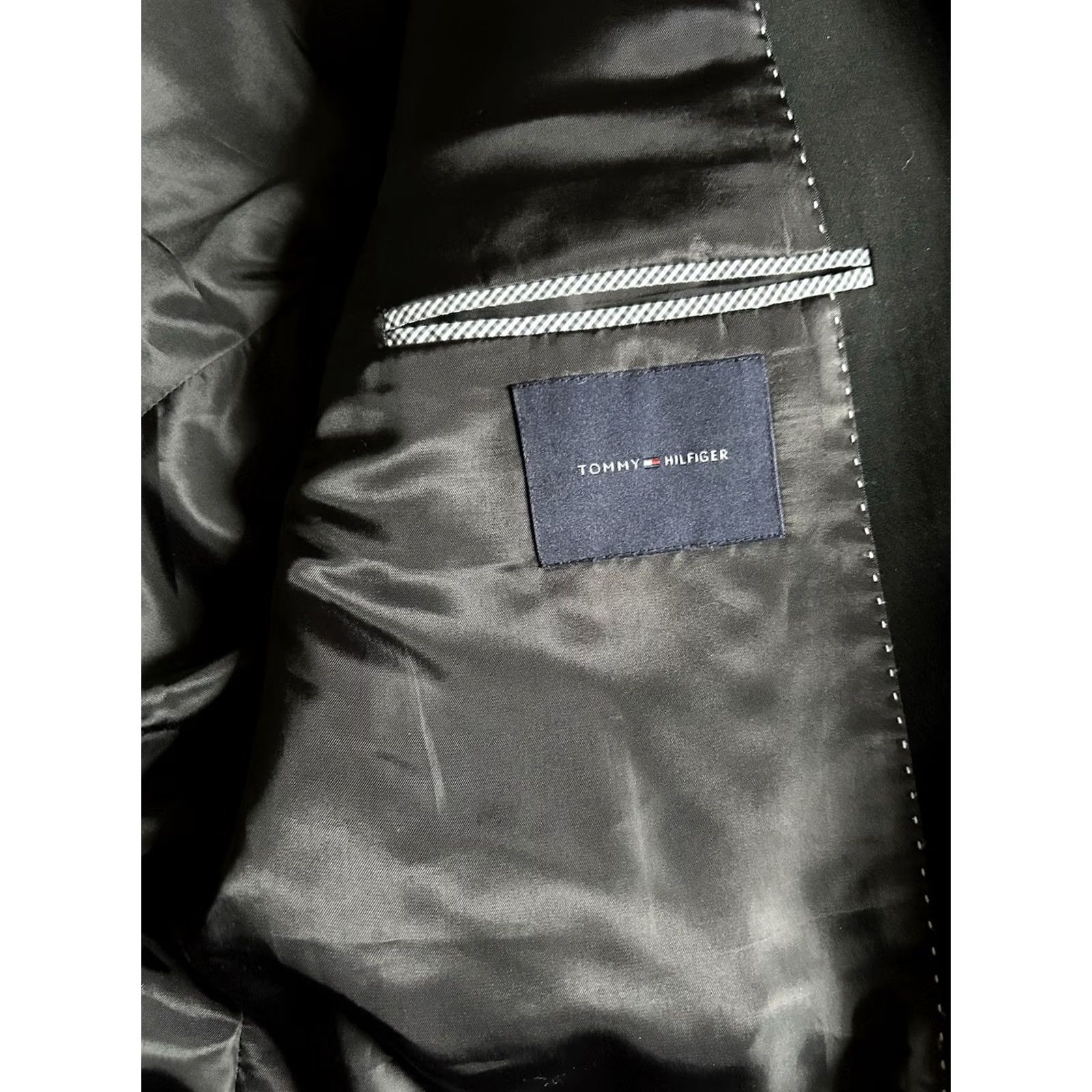 Tommy Hilfiger Tommy Hilfiger Black Blazer Mens 46R Sport Coat Two-Button Jacket Notch Lapel Four-Button Sleeve Double-Vented Regular Fit Dress Coat Size 46R - 4 Thumbnail