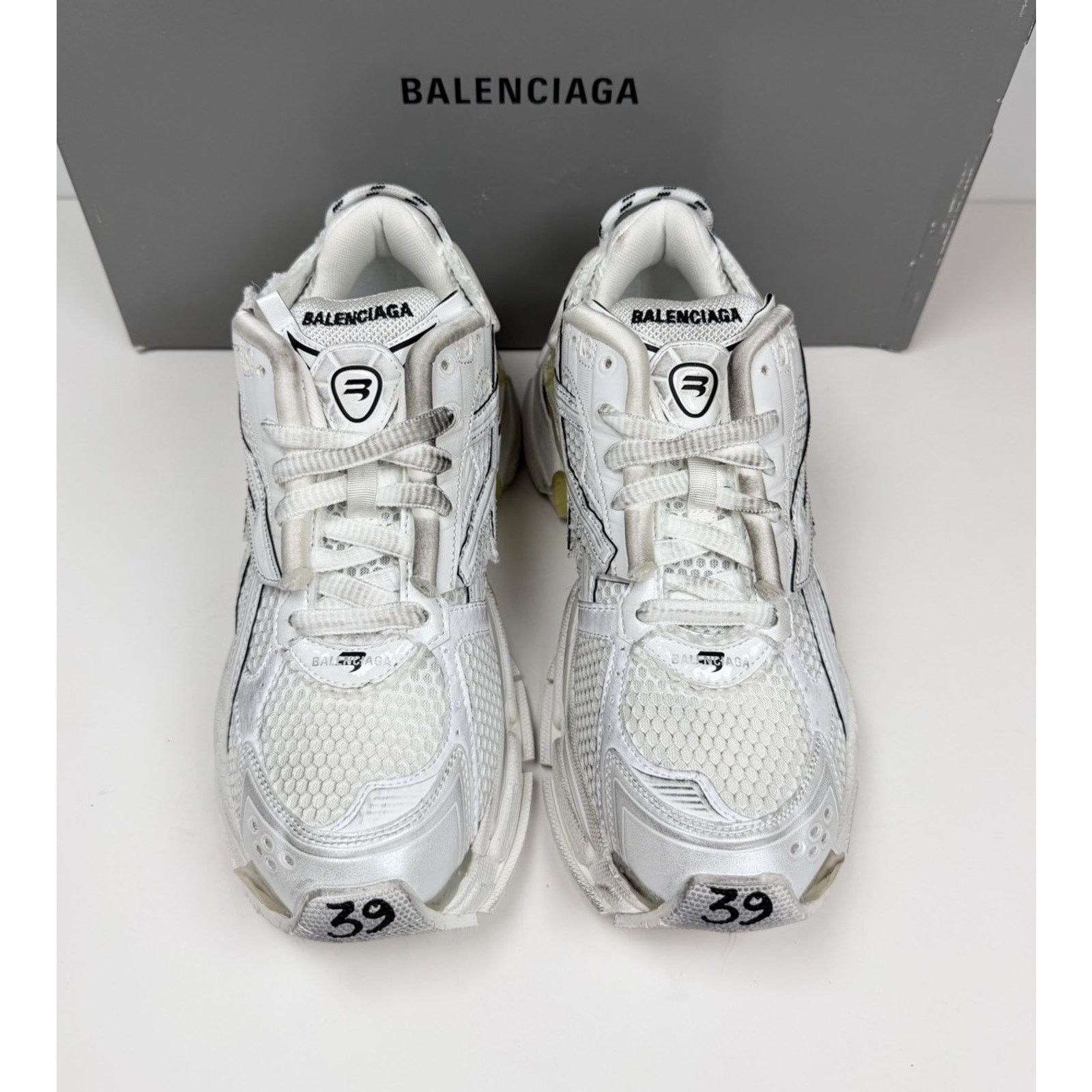 Balenciaga Size 39EU/6US - Balenciaga Runner White Distressed NEW Size US 6 / EU 39 - 3 Thumbnail