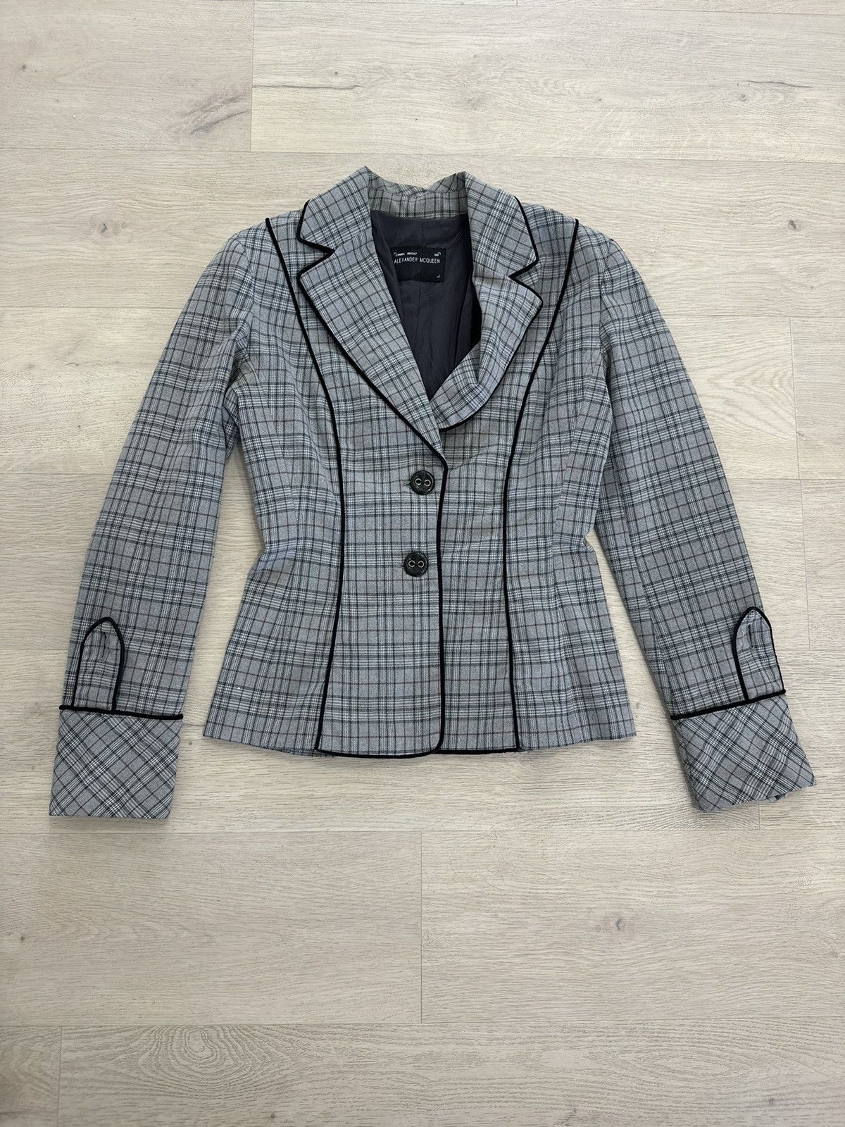 Alexander McQueen Vintage blazer Size M / US 6-8 / IT 42-44 - 1 Thumbnail