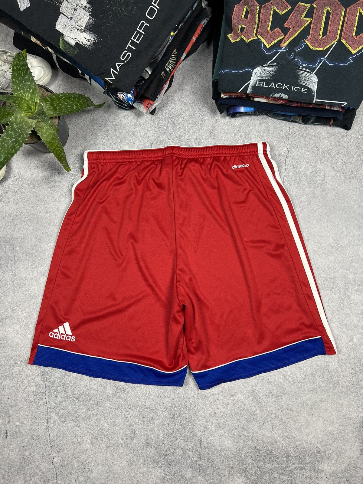 Vintage Vintage FC Bayern Munich Blockore Soccer Y2K Shorts Size US 34 / EU 50 - 5 Thumbnail