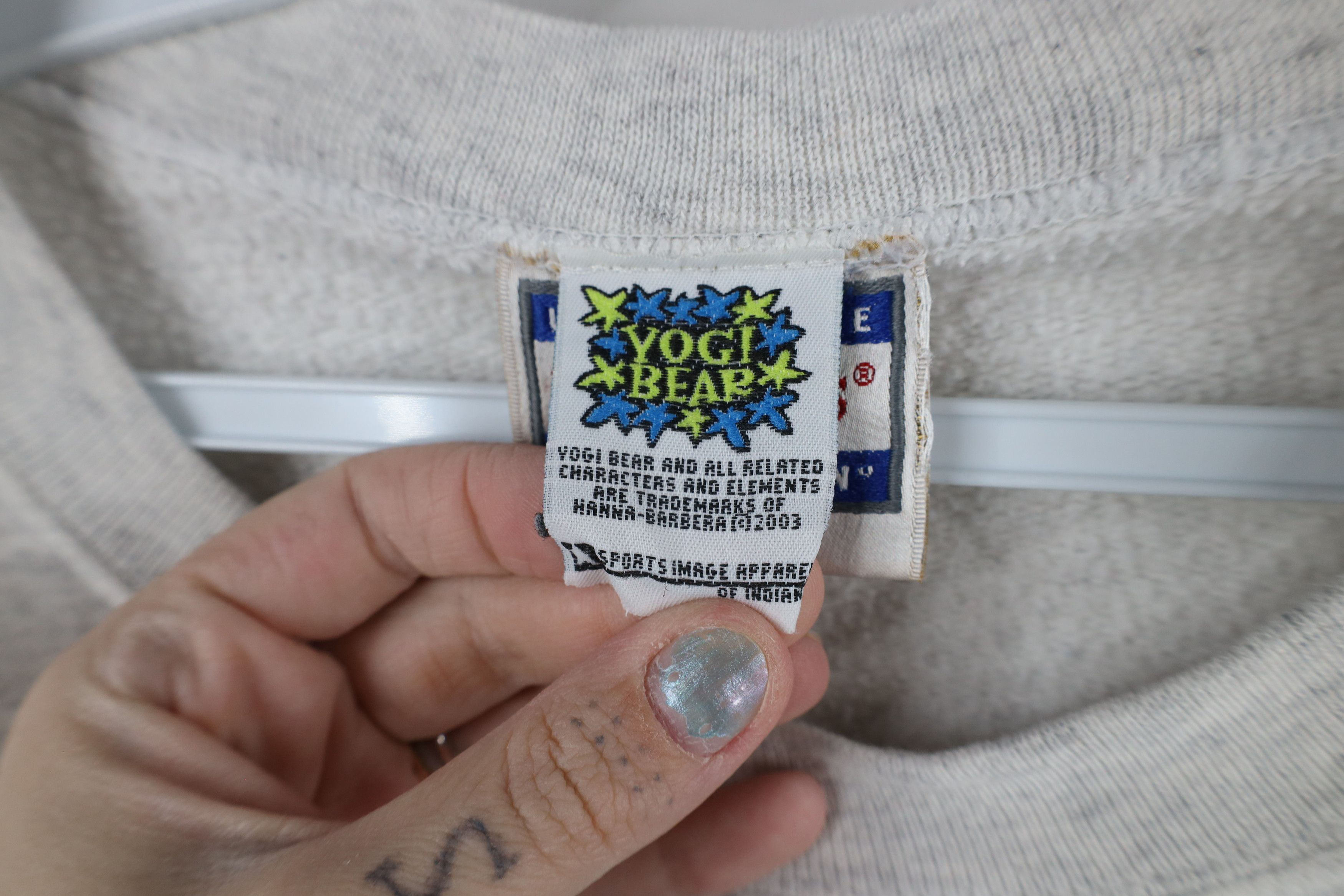 Vintage Vintage Y2K Yogi Bear Jellystone Park Indiana Sweatshirt Size US XXL / EU 58 / 5 - 11 Thumbnail