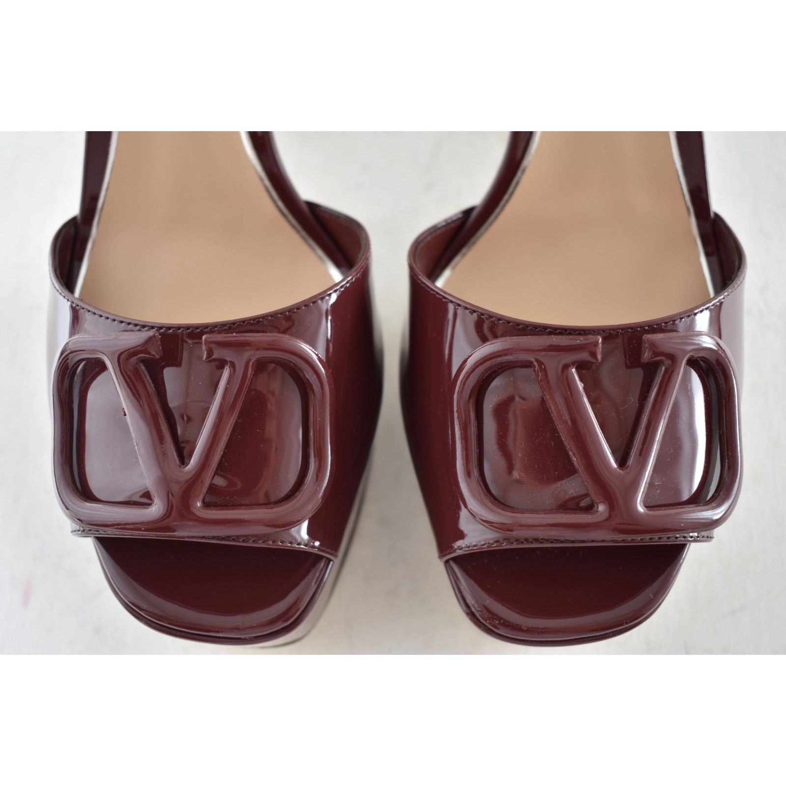 Valentino Valentino VLogo Burgundy Patent Platform Sandal 38 Size US 8 / IT 38 - 11 Thumbnail
