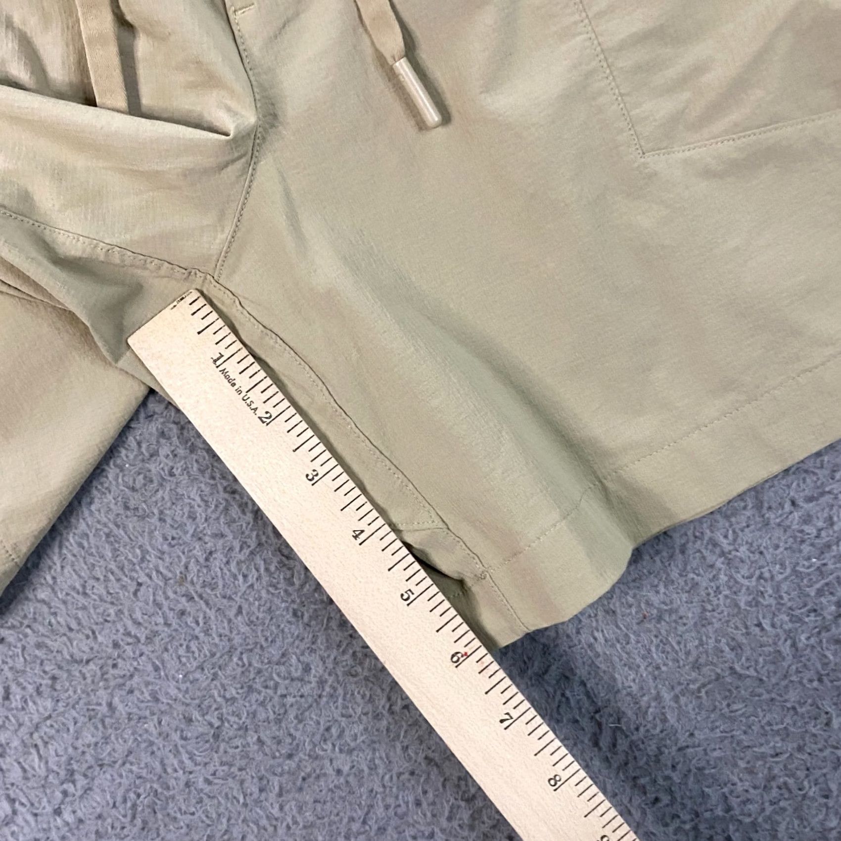 Lululemon Lululemon Bowline Shorts - S Mens - Beige Blend Size US 29 - 7 Thumbnail