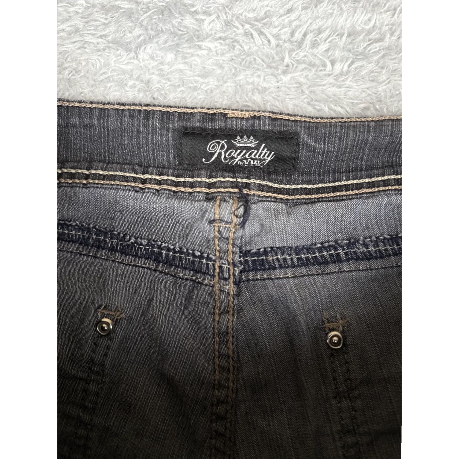 Vintage YMI Royalty Jeans Womens 10 Mid Rise Straight Charcoal Wash Rhinestone 30x32 Size 32" / US 10 / IT 46 - 7 Thumbnail
