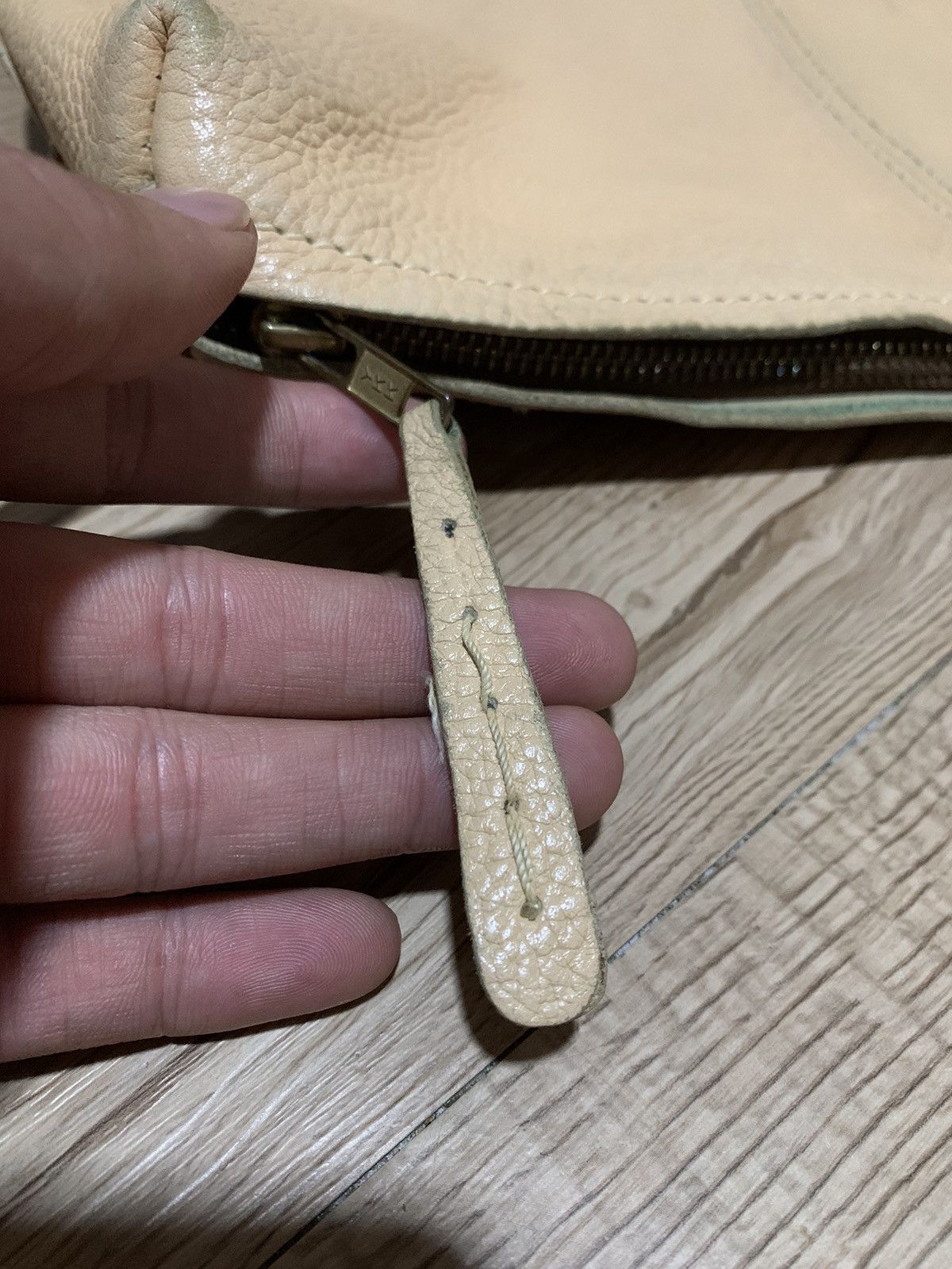Japanese Brand KOOS Leather Sling Bag Size ONE SIZE - 9 Thumbnail