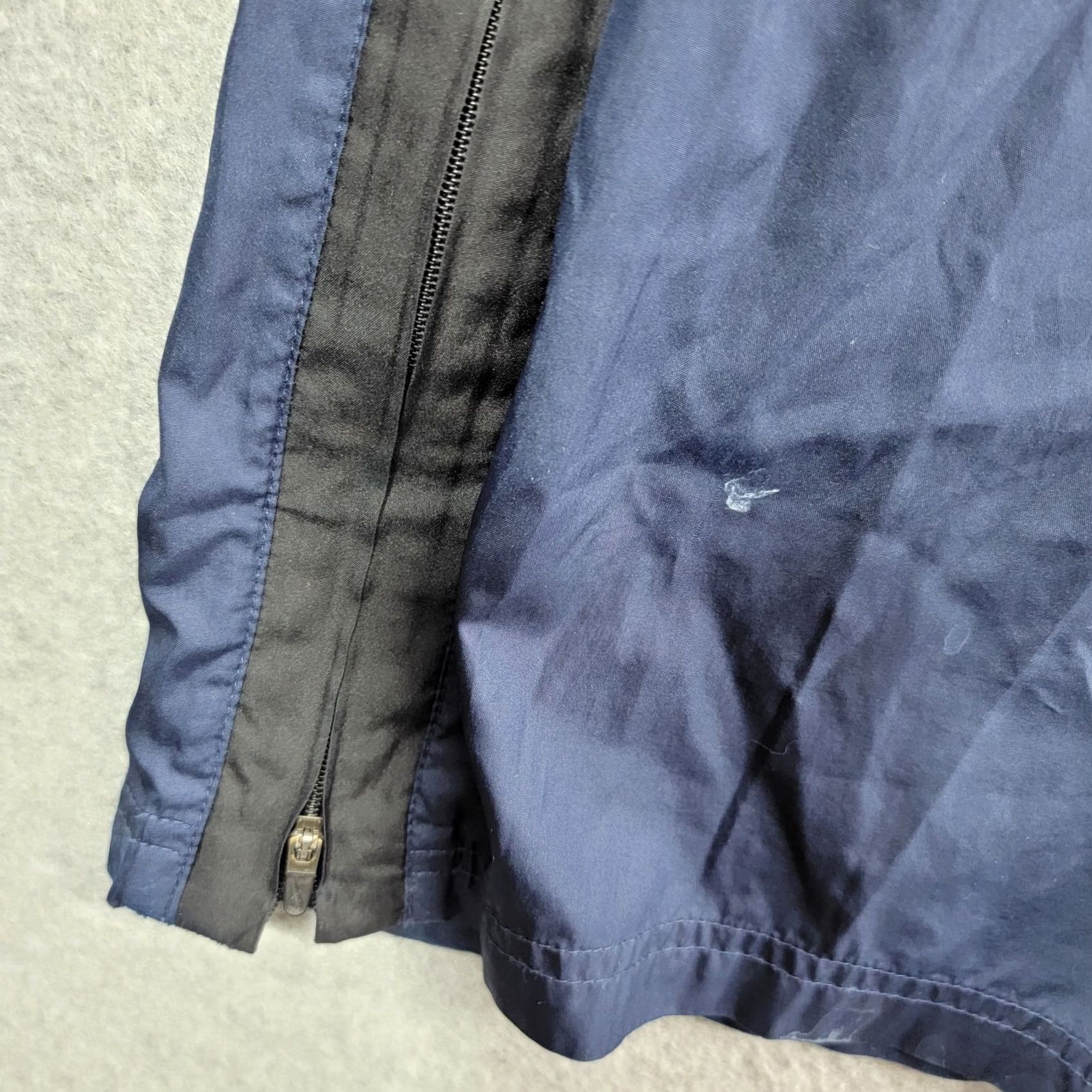 Nike VINTAGE Nike Track Pants Mens XL Blue Black Striped Windbreaker 90s Y2K spellout Size US 36 / EU 52 - 3 Thumbnail