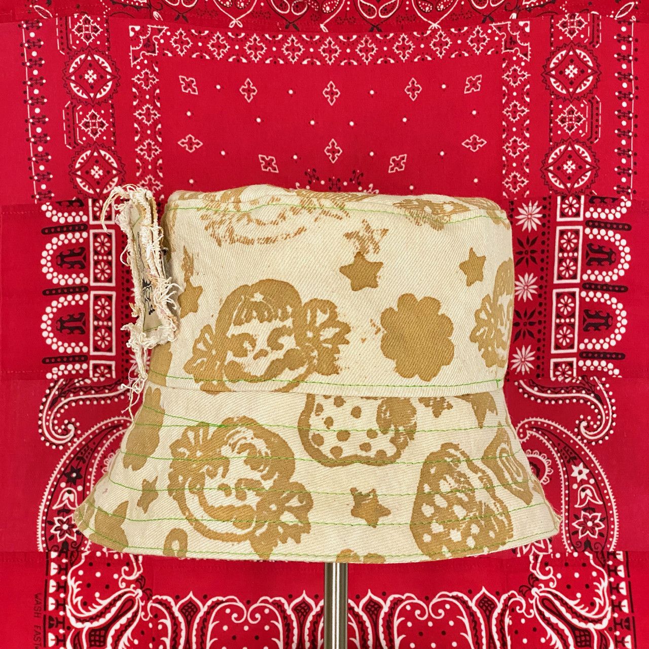 Poche Studio POCHE STUDIO X MISA PEKO HANDMADE REVERSIBLE BUCKET HAT Size ONE SIZE - 3 Thumbnail