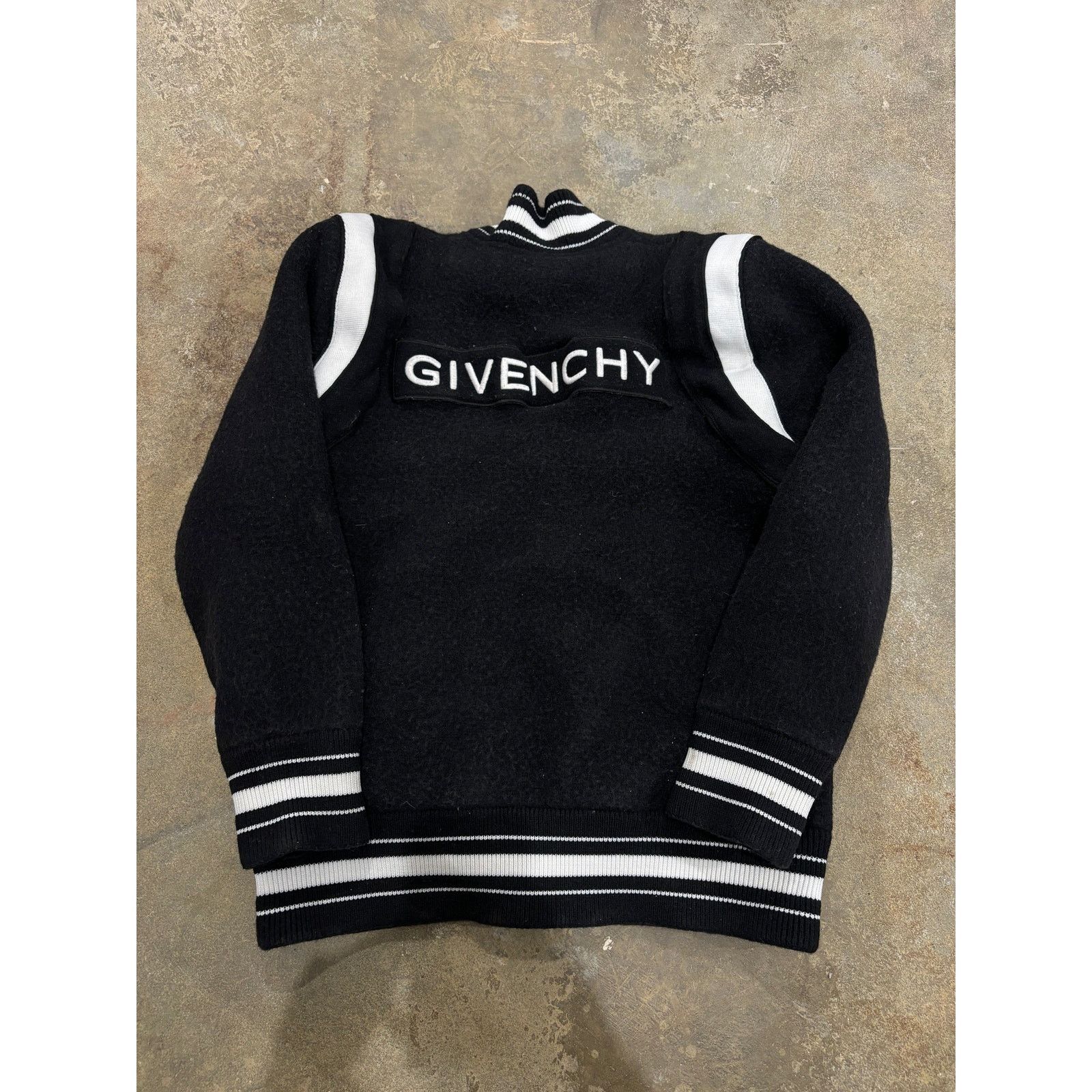 Givenchy Givenchy Varsity Jacket Black Kid's Used XXL Size US XXL / EU 58 / 5 - 2 Thumbnail