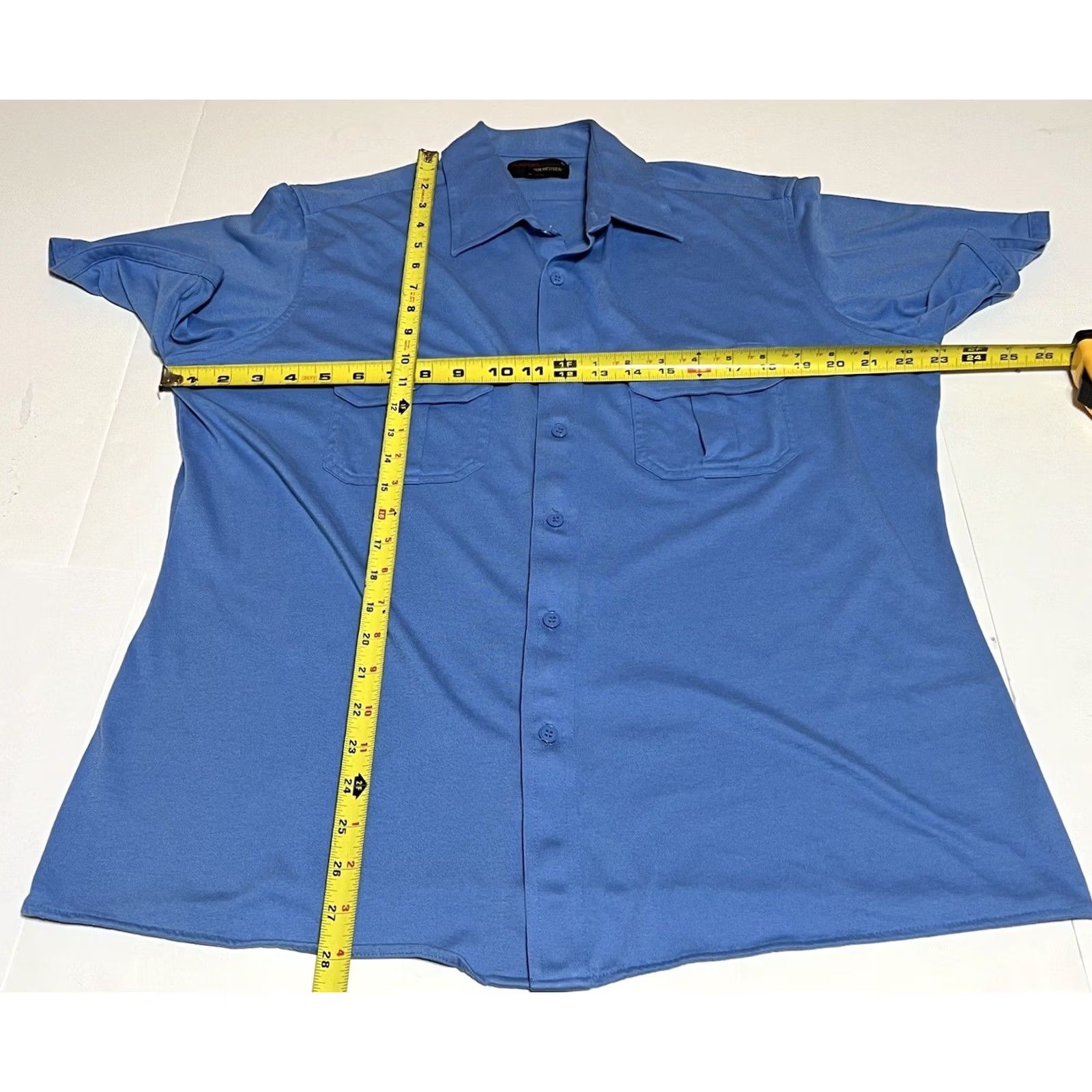 Van Heusen VINTAGE Players By Van Heusen Shirt Blue Men L Short Sleeve Button-Up Collared Cotton Blend Retro Vintage Reading: Button Front Size US L / EU 52-54 / 3 - 4 Thumbnail