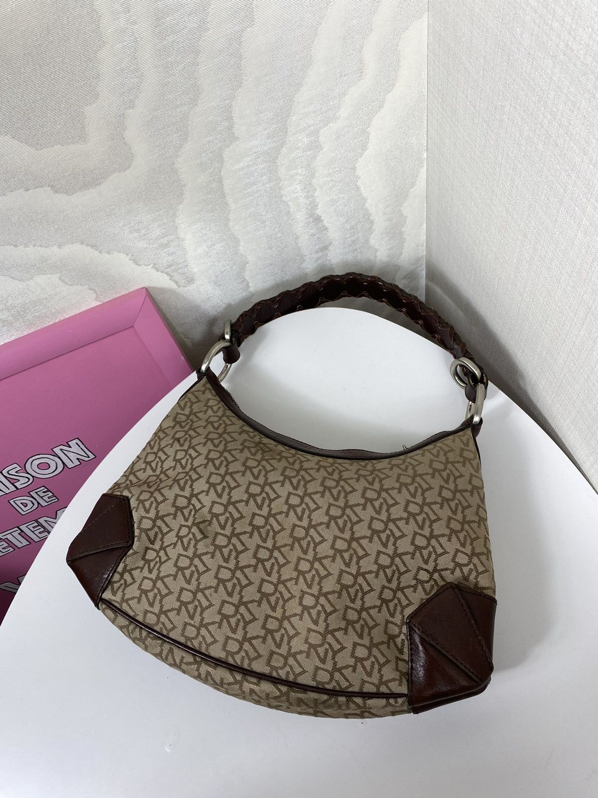 DKNY × Vintage DKNY Canvas Monogram Leather Handbag Size ONE SIZE - 5 Thumbnail