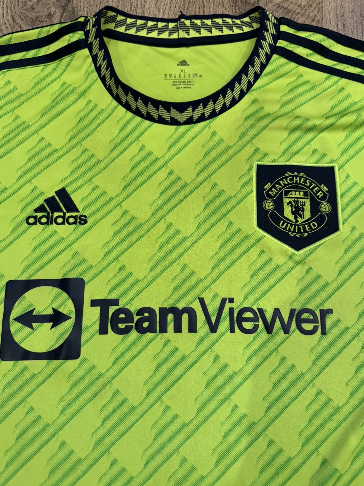 Adidas MANCHESTER UNITED 2022 2023 FOOTBALL JERSEY ADIDAS HE2981 XL Size US XL / EU 56 / 4 - 5 Thumbnail