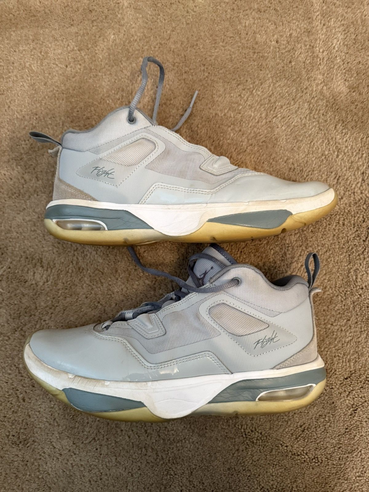 Jordan Brand Jordan Stay Loyal 3 Wolf Grey Size US 9 / EU 42 - 2 Thumbnail