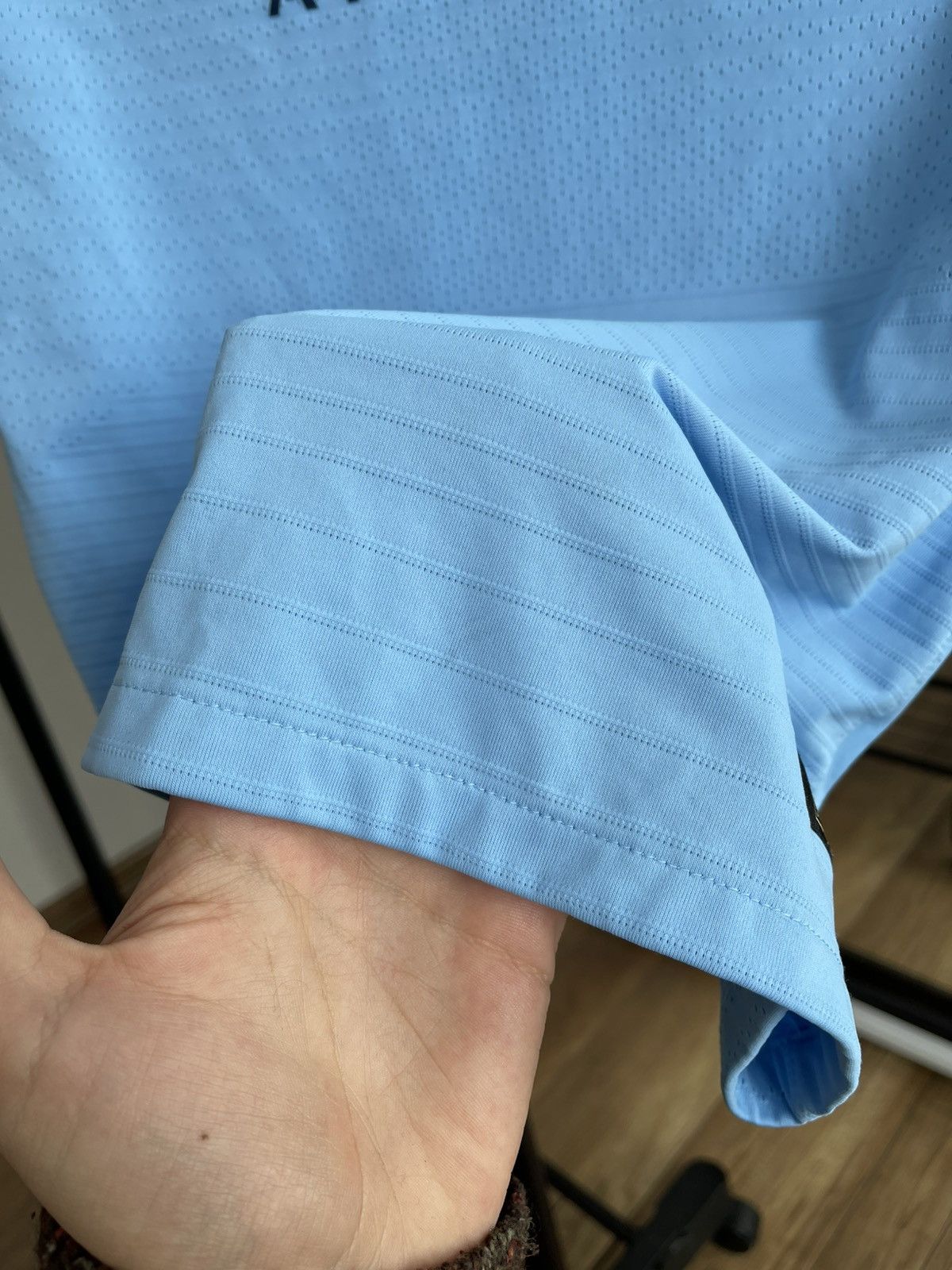 Nike 2018/2019 Nike Manchester City Player Issue Match Worn Shirt Size US S / EU 44-46 / 1 - 17 Thumbnail