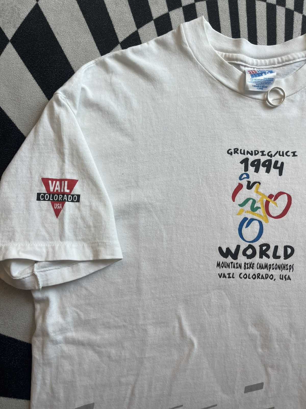 Vintage Vintage Grundig/uci 1994’s World Mountain Bike Tshirt Size US XL / EU 56 / 4 - 9 Thumbnail
