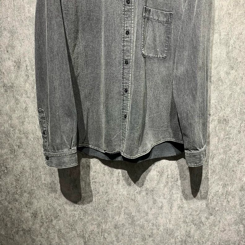 Balenciaga Balenciaga size 39 Washed denim shirt with logo on back shi Size US M / EU 48-50 / 2 - 6 Thumbnail