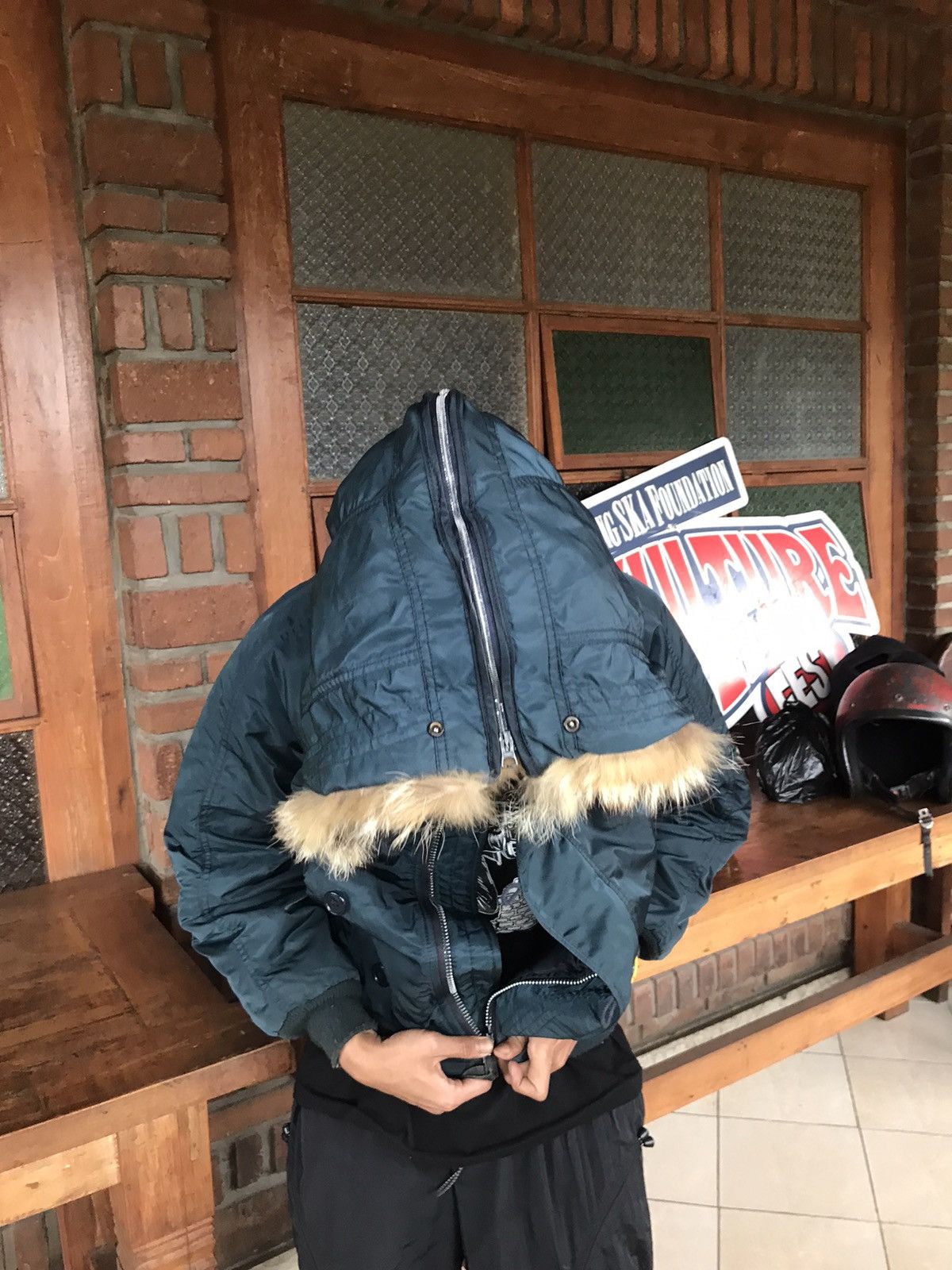 Alpha Industries × Vintage Alpha Industries N2b Faux Fur Attached Hood Bomber Jacket Size US M / EU 48-50 / 2 - 4 Thumbnail
