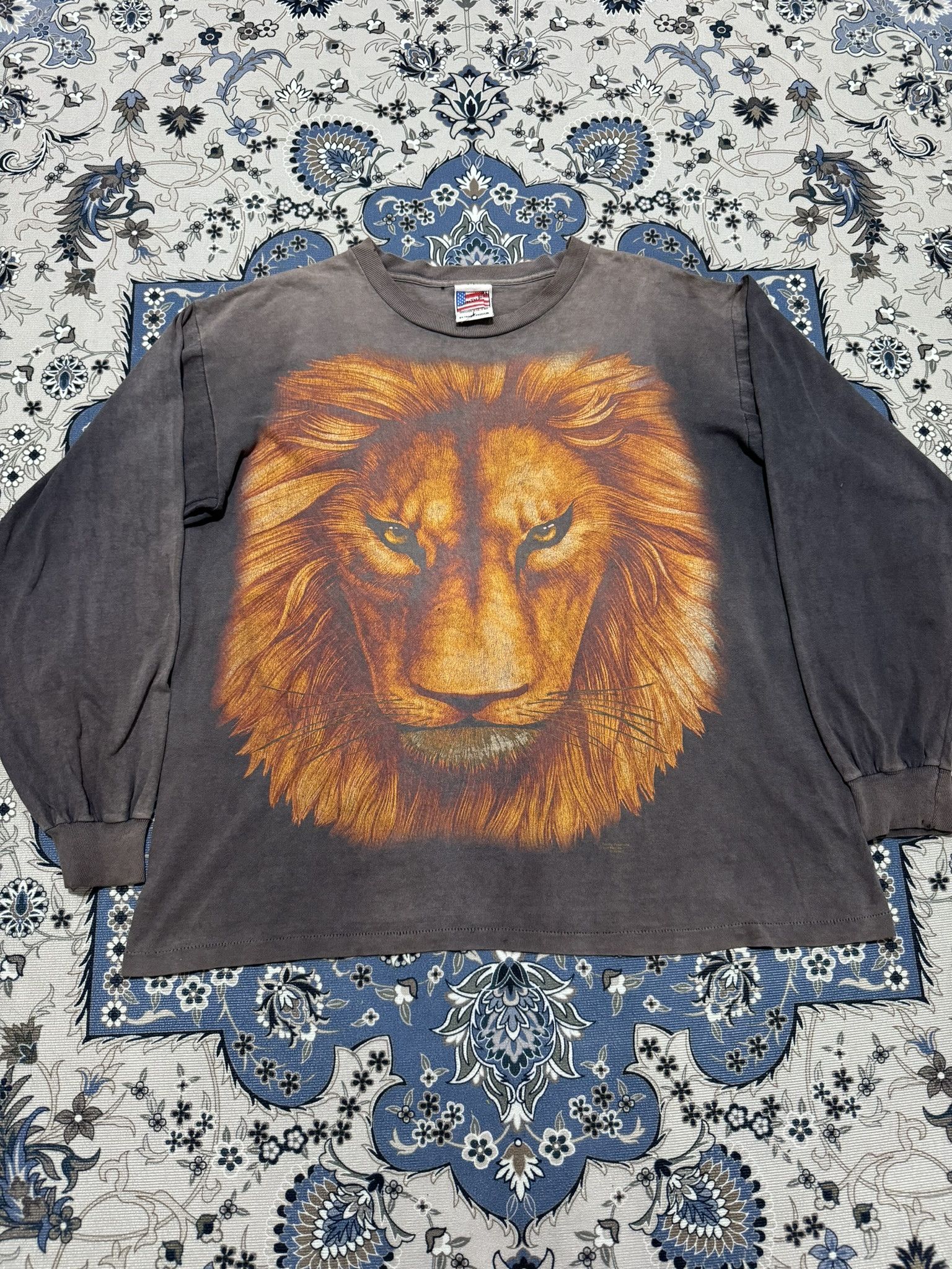 Trinity The Label × Vintage Vintage Lion King Trinity Sport Sun Faded Distressed t shirt Size US L / EU 52-54 / 3 - 1 Thumbnail