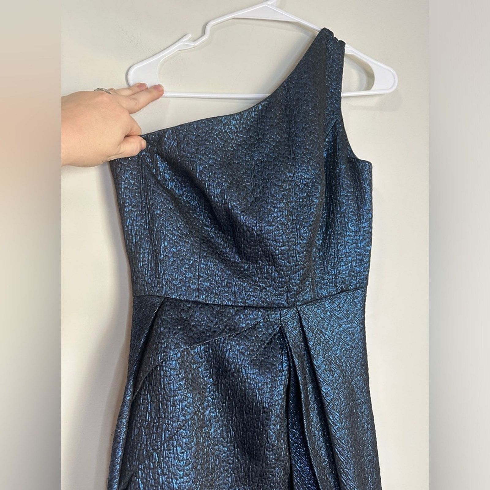 Monique Lhuillier MONIQUE LHUILLIER Navy Gown One Shoulder High Low Size 4 Size S / US 4 / IT 40 - 6 Thumbnail