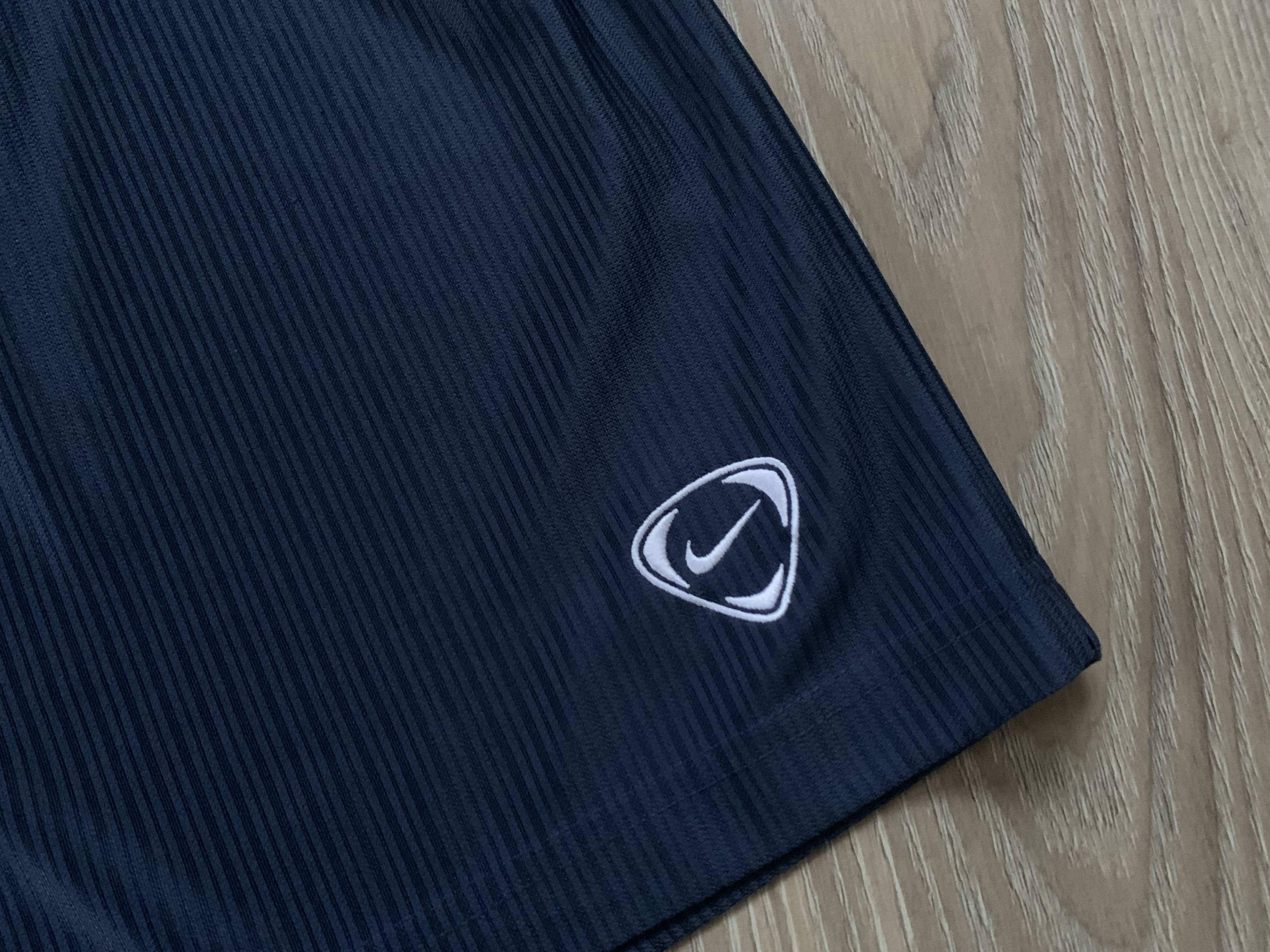 Nike Vintage Nike Running Shorts Size US 36 / EU 52 - 4 Thumbnail