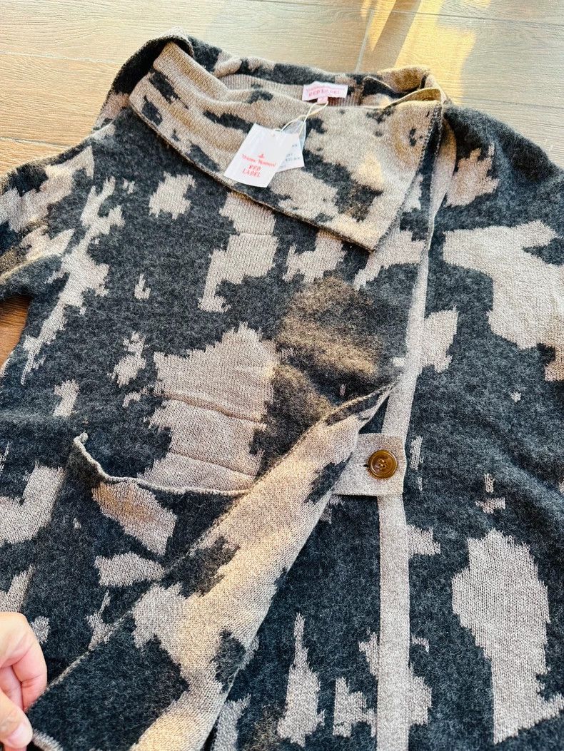 Vivienne Westwood Vivienne Westwood size2 A crooked sweater coat Size M / US 6-8 / IT 42-44 - 6 Thumbnail