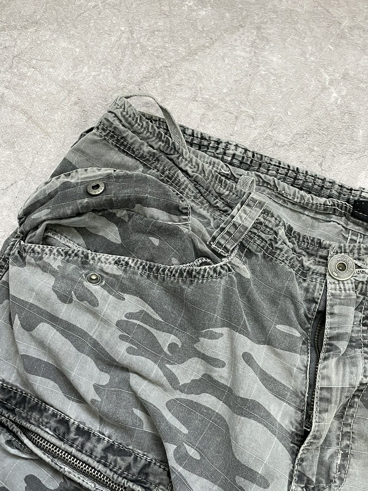 Junya Watanabe Japanese cargo zipper Junya watanabe style y2k pants rare Size US 34 / EU 50 - 8 Thumbnail