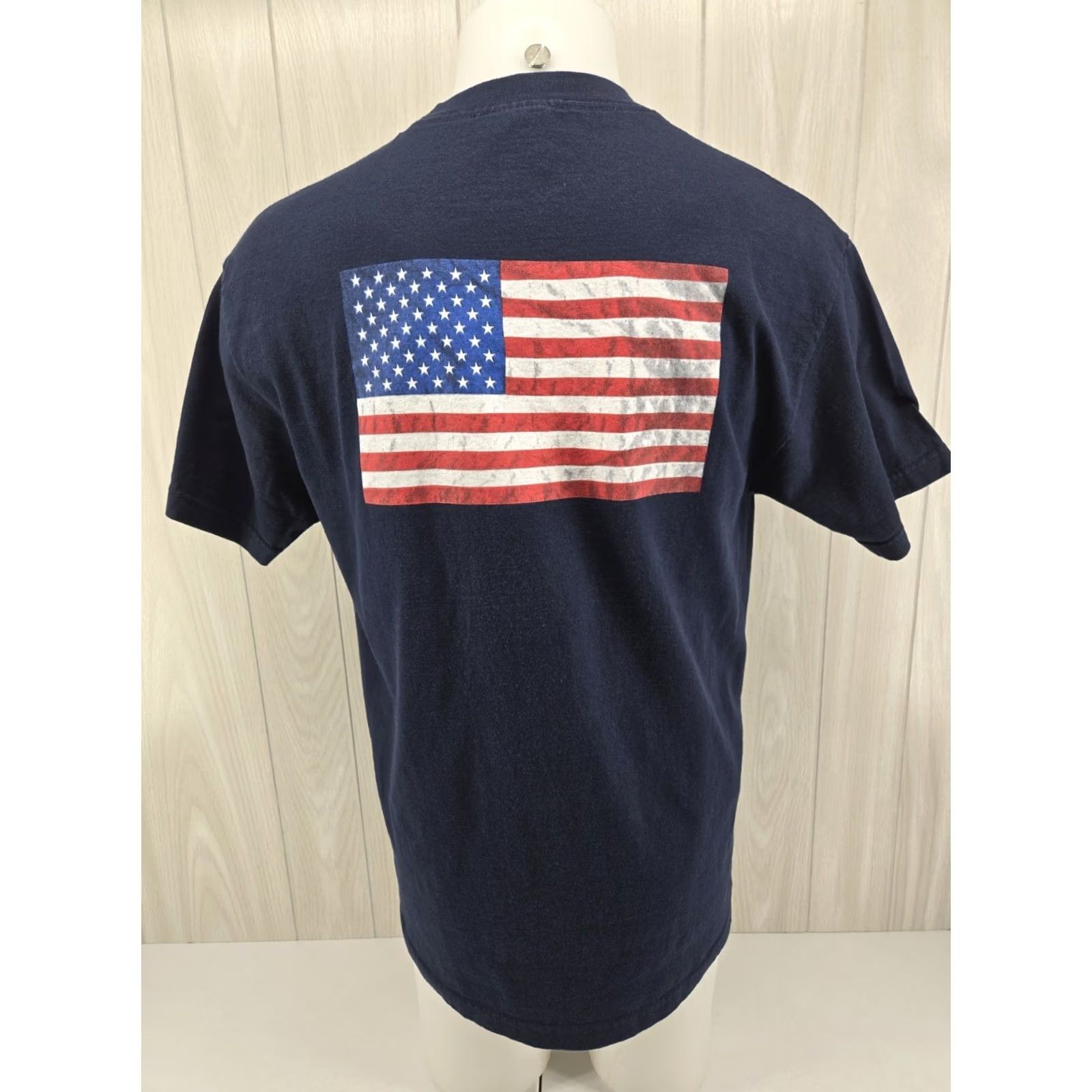 Vintage VINTAGE United States Navy T-Shirt Men’s Sz L Blue American Flag Y2K Made In USA Shirt Mens Large Blue USA Flag Graphic Print Crew Neck Short Sleeve Size US L / EU 52-54 / 3 - 2 Thumbnail