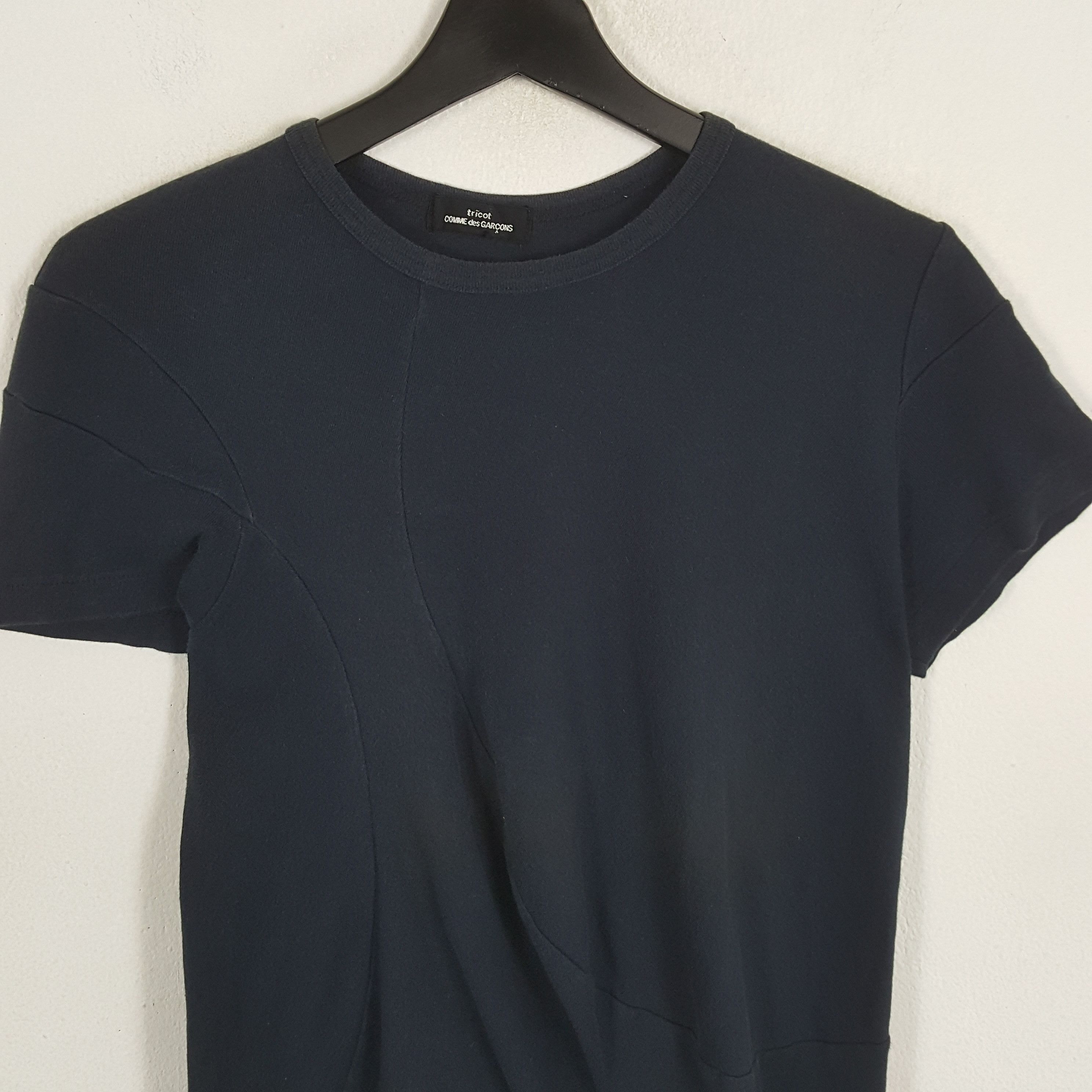 Japanese Brand × Tricot Comme des Garcons × Vintage TRICOT COMME DES GARCONS Japanese Brand Designer Tshirt Size S / US 4 / IT 40 - 2 Thumbnail