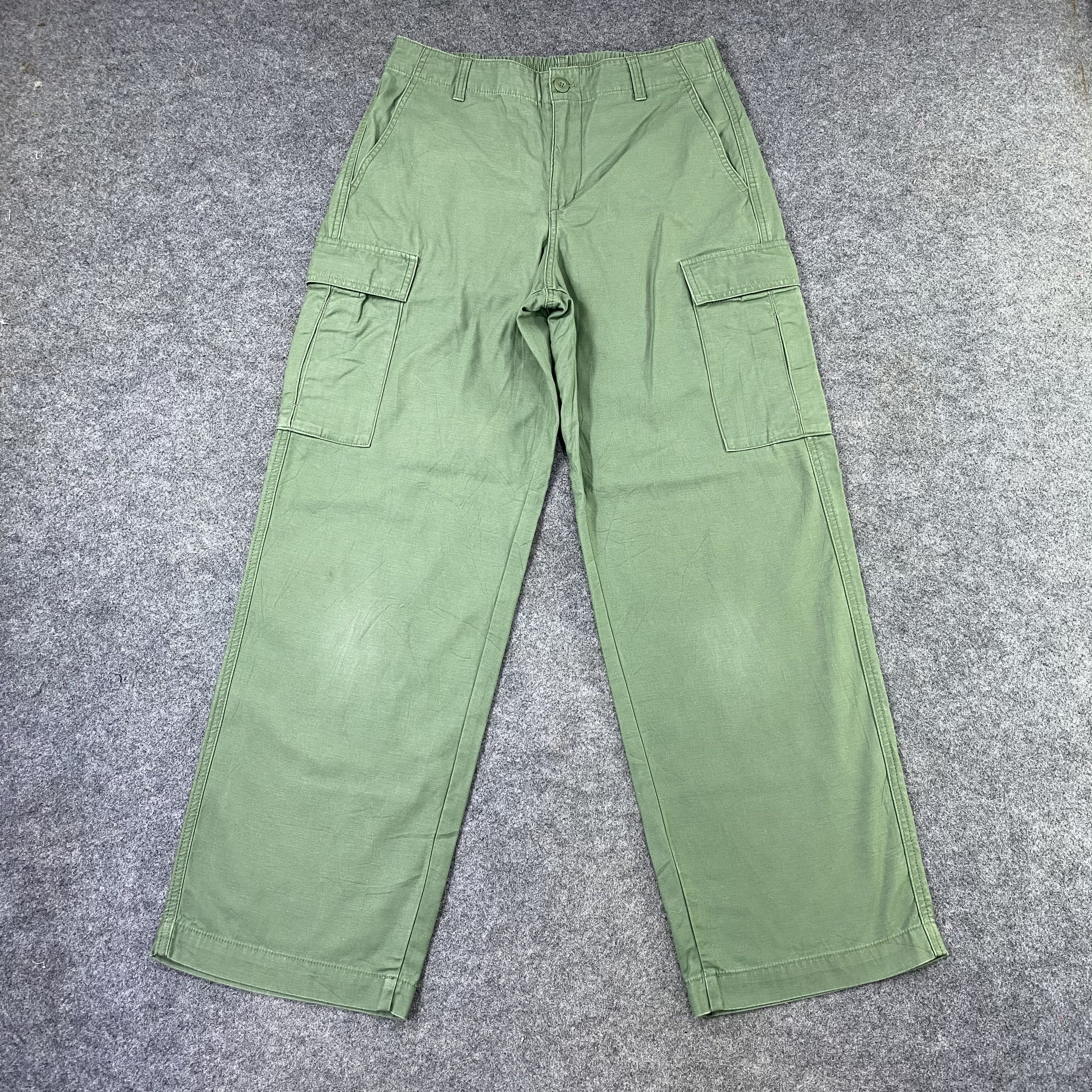 Uniqlo Green cargo pants -C030 Size US 31 - 1 Thumbnail