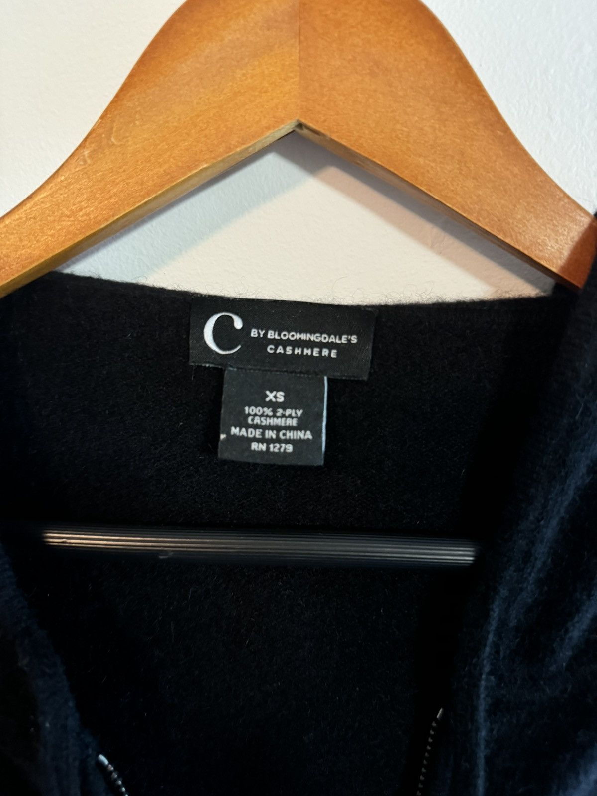 Bloomingdale's Cashmere zip up Size US XS / EU 42 / 0 - 2 Thumbnail