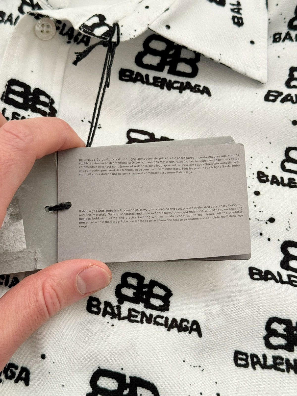 Balenciaga Garde Robe Allover Ink Logo Viscose Shirt Size US M / EU 48-50 / 2 - 10 Thumbnail