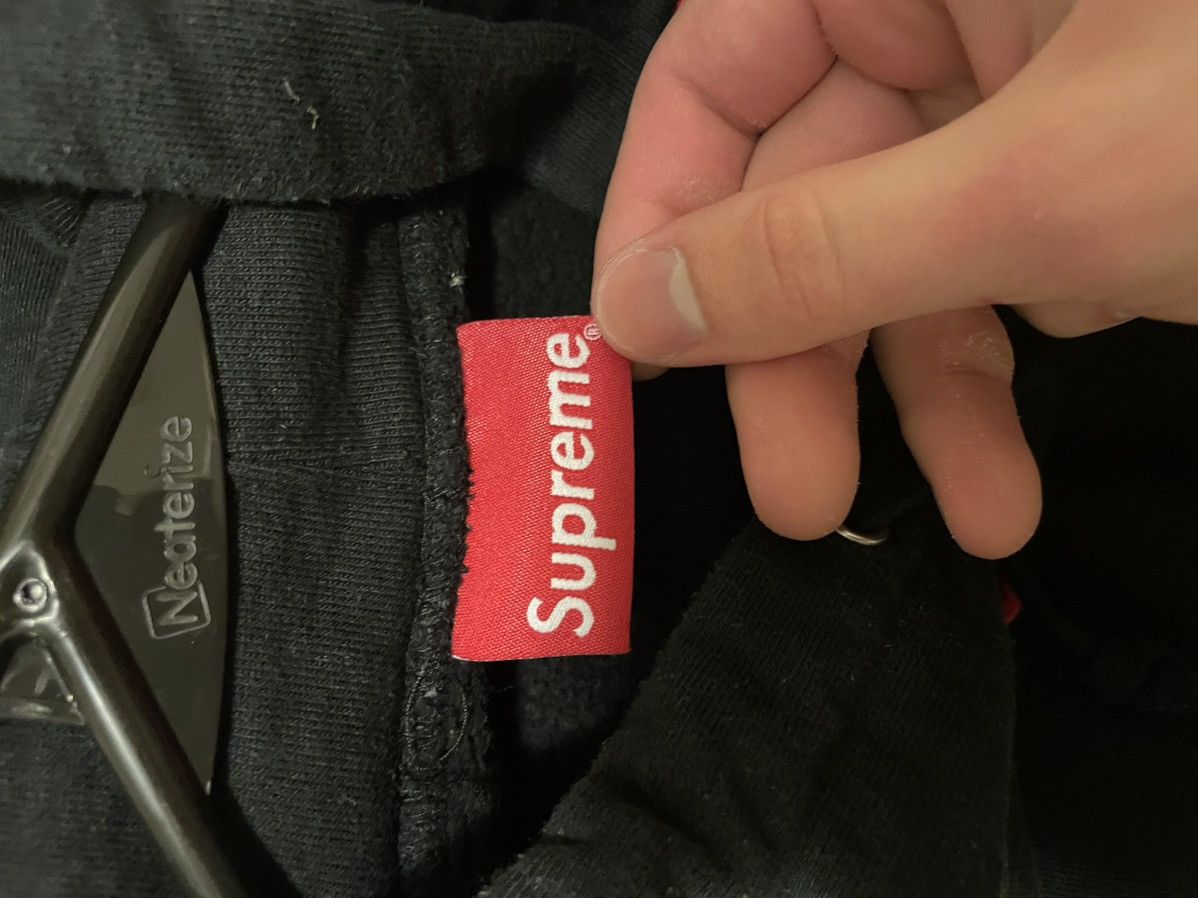 Supreme Supreme embroidered s hoodie black Size US M / EU 48-50 / 2 - 3 Thumbnail