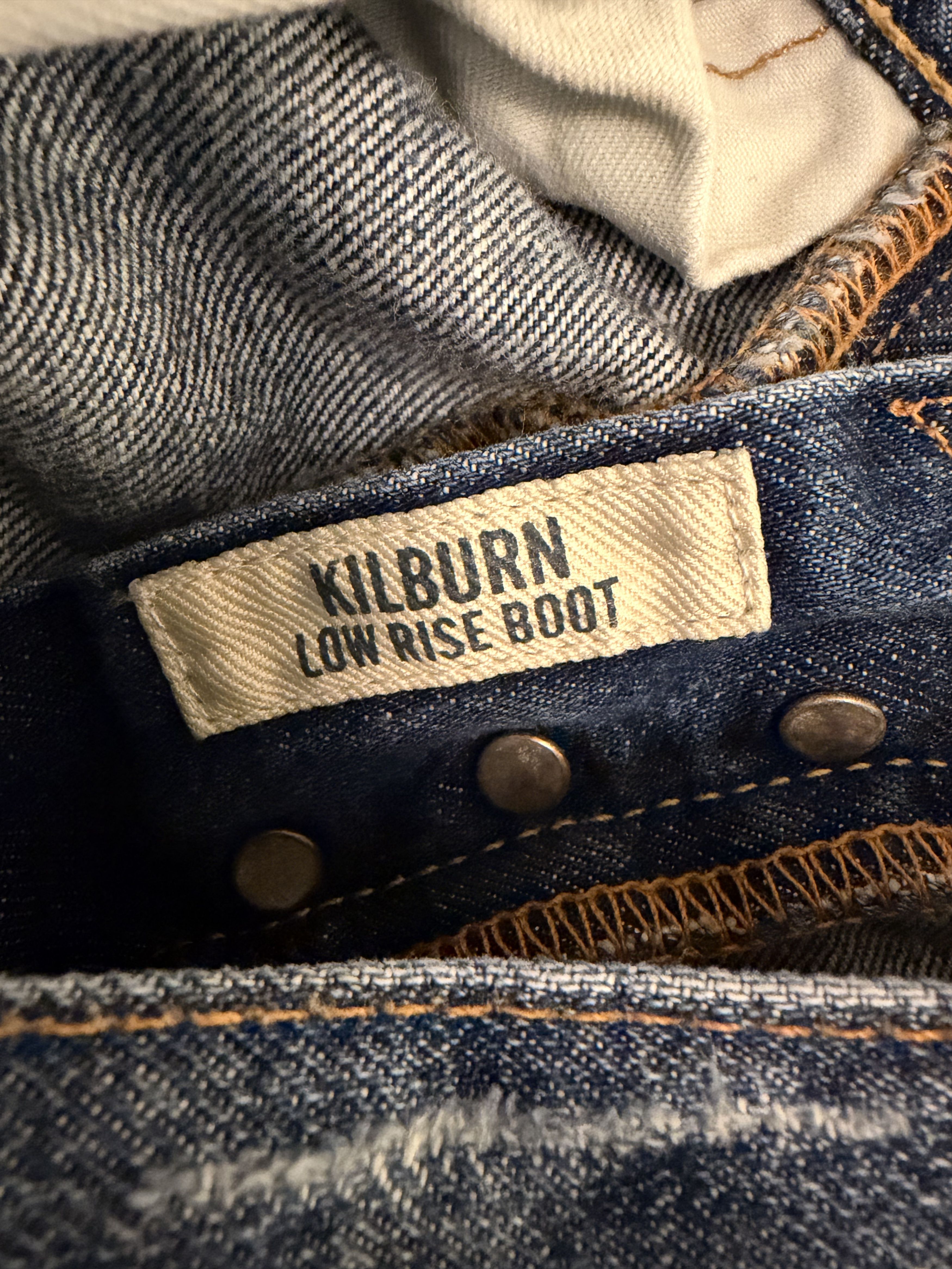 Abercrombie & Fitch Abercrombie & Fitch Low-rise Bootcut Denim Size US 32 / EU 48 - 8 Thumbnail
