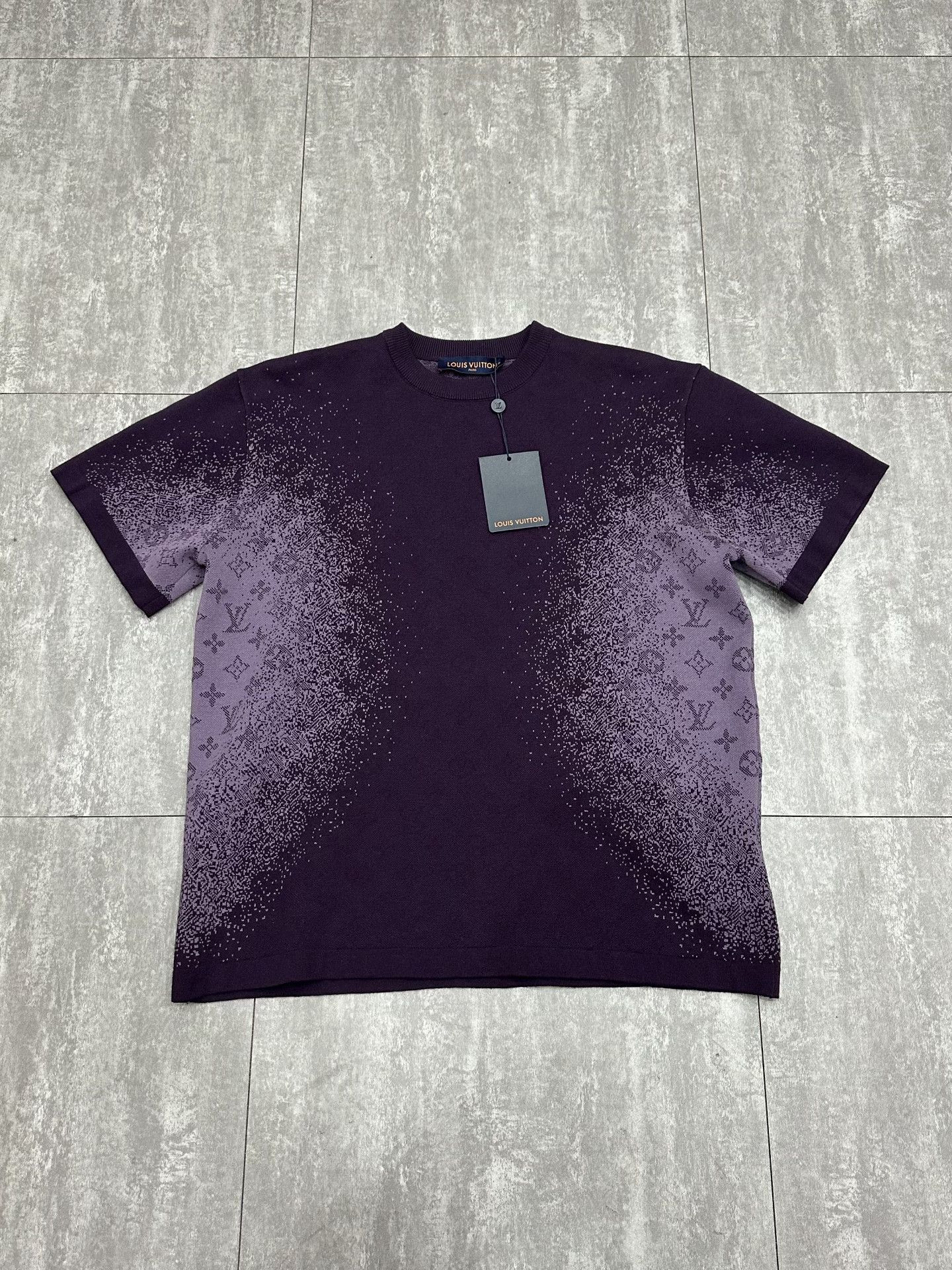 Louis Vuitton Louis Vuitton Knit Purple T-Shirt m Men Size US M / EU 48-50 / 2 - 1 Thumbnail