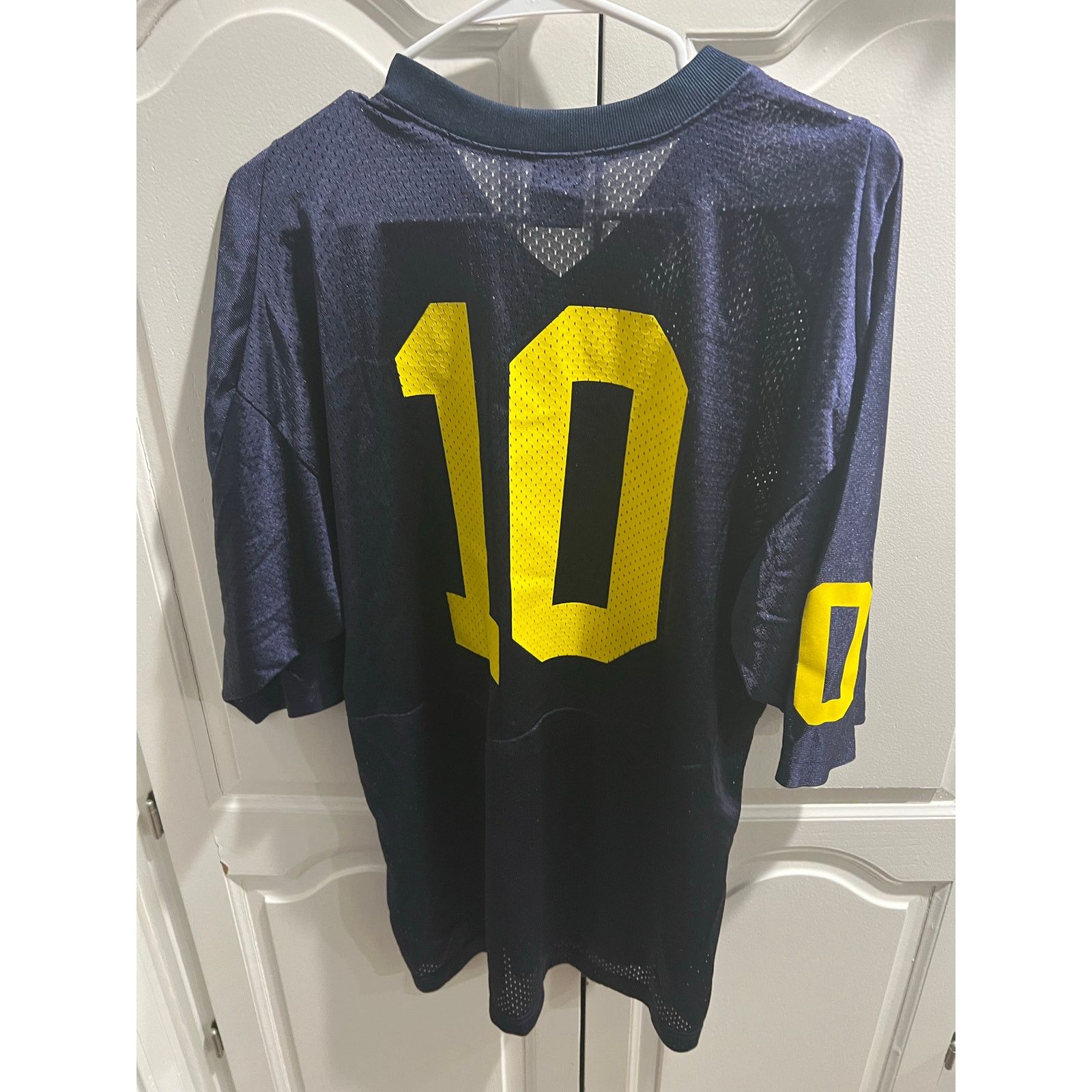 Nike Vintage Nike Michigan Wolverines #10 Tom Brady Jersey Size M Size US M / EU 48-50 / 2 - 8 Thumbnail
