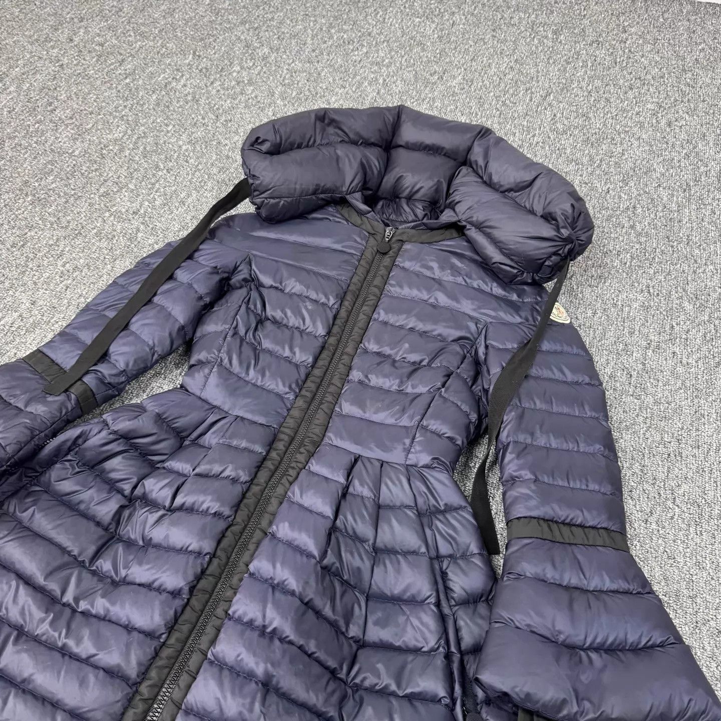 Moncler Moncler Couperin Slim Waist-Tied Skirted Down Jkt 0 99% New Size XS / US 0-2 / IT 36-38 - 4 Thumbnail