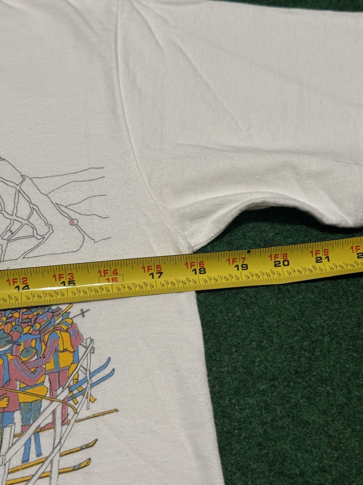Vintage Vintage Ski Thrill Of Victory 80s Winter Olympics T Shirt Size US M / EU 48-50 / 2 - 8 Thumbnail